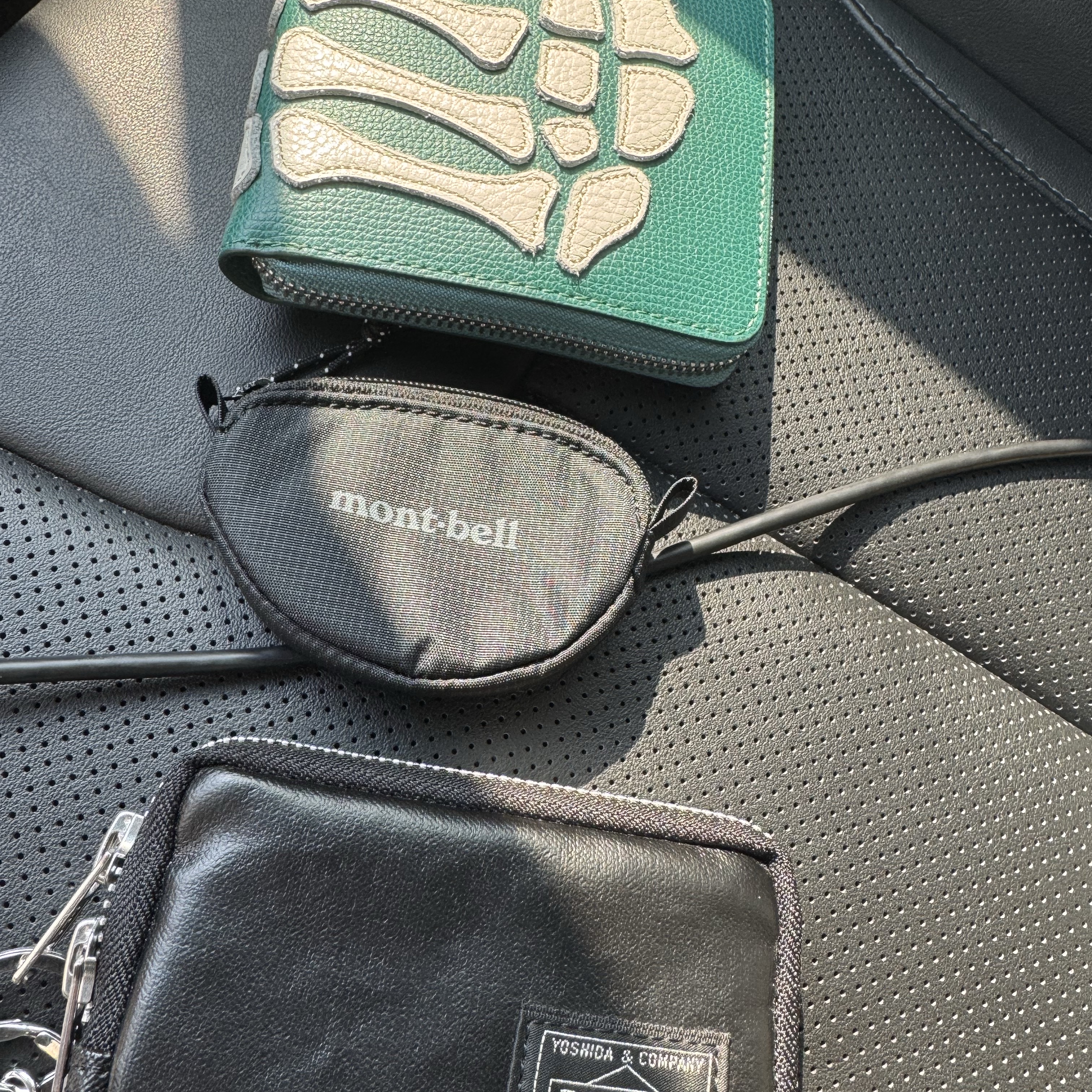 Montbell Coin Purse Black, Porter Freestyle Multi Coin Case Black 착용 스타일