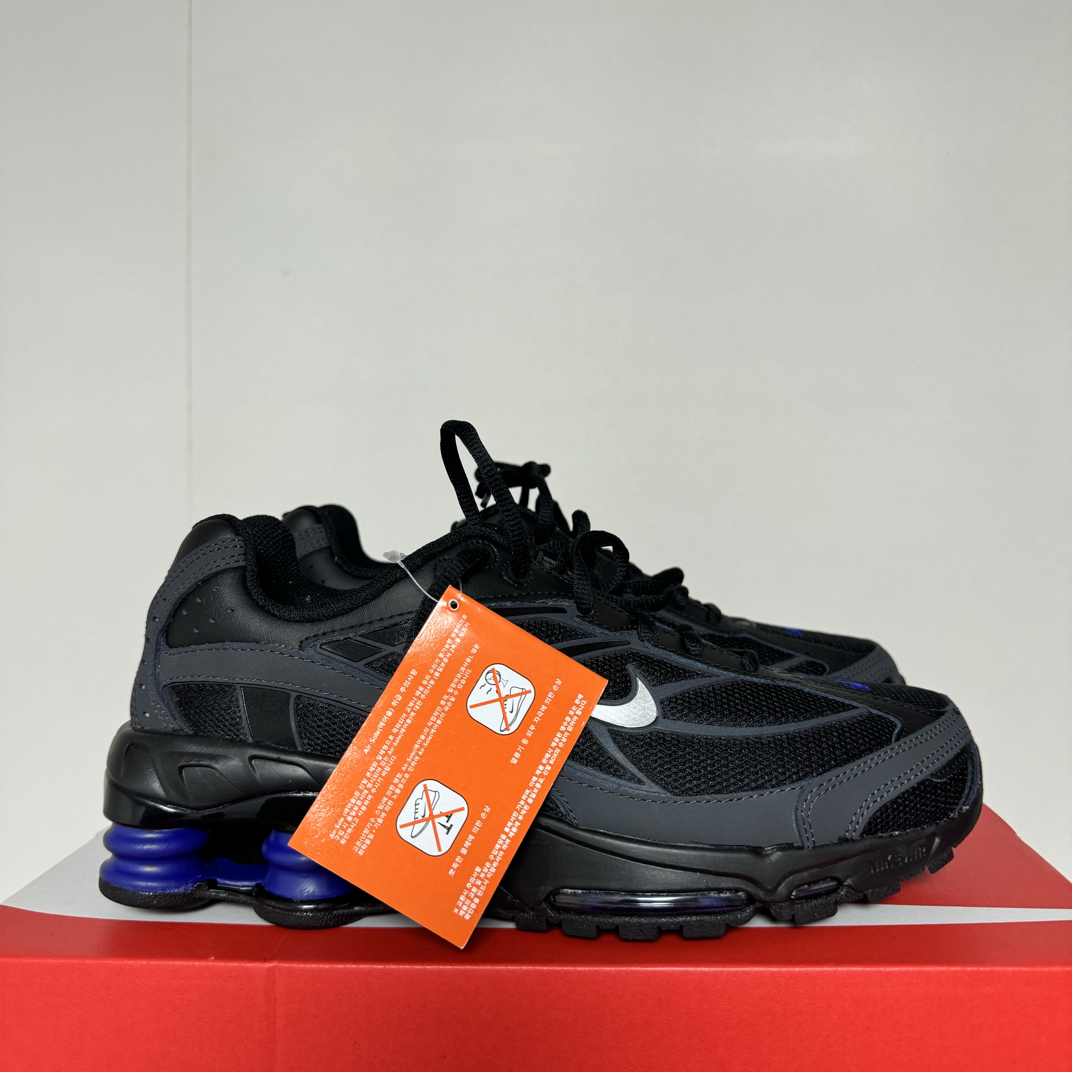 Nike Shox Ride 2 Black Deep Royal Blue 착용 스타일