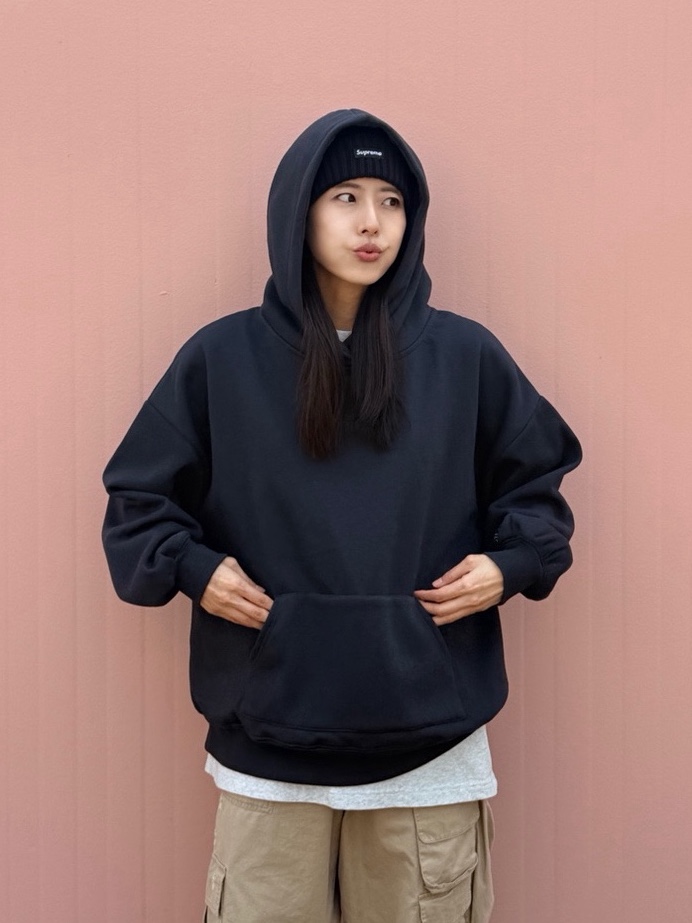 Supreme Overdyed Beanie Black, Fritur Kyoto Cargo Pants Beige_F251PT01 착용 스타일 - 2