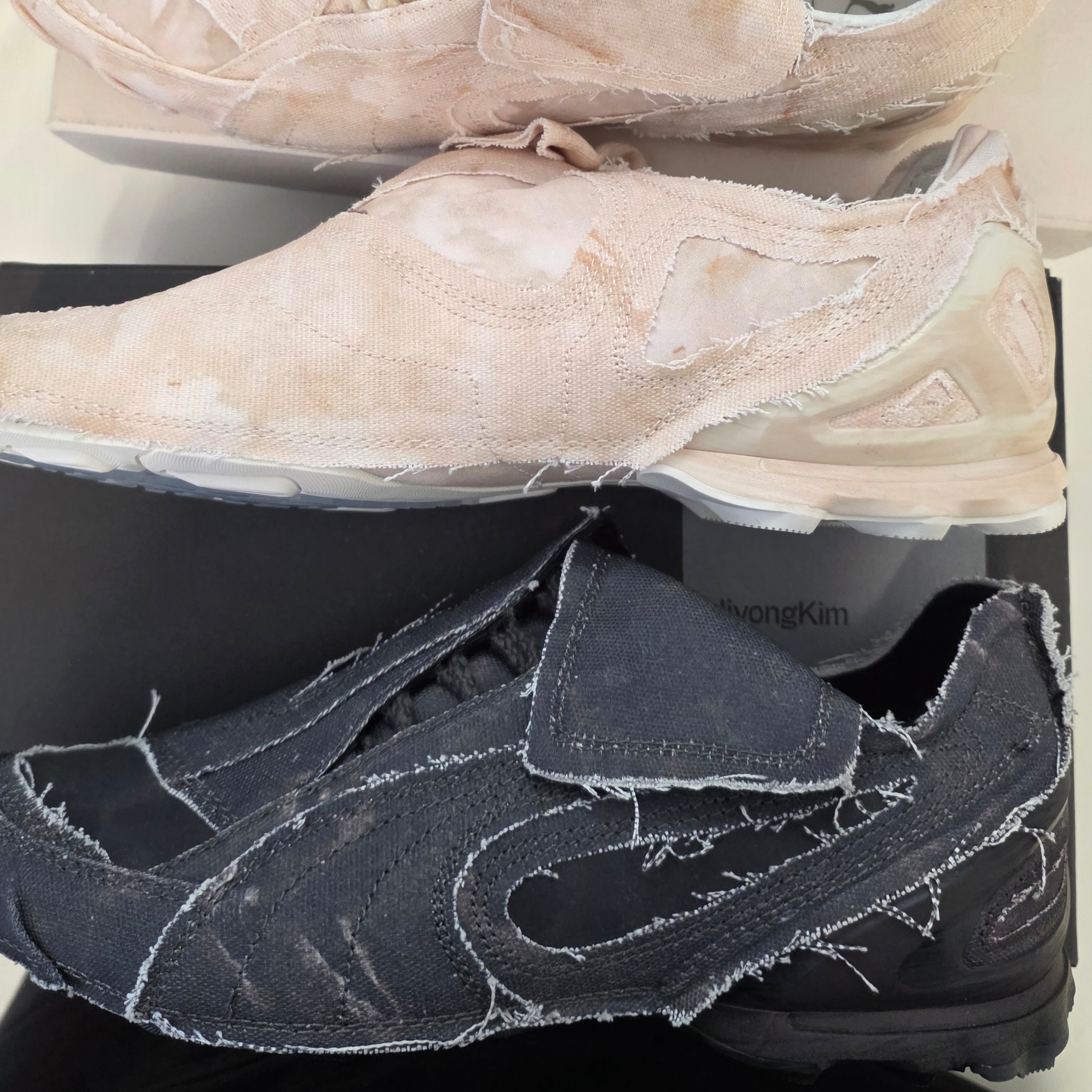 Puma x Jiyong Kim V-S1 Craft Dark Coal Black, Puma x Jiyong Kim V-S1 Craft DW Ivory 착용 스타일
