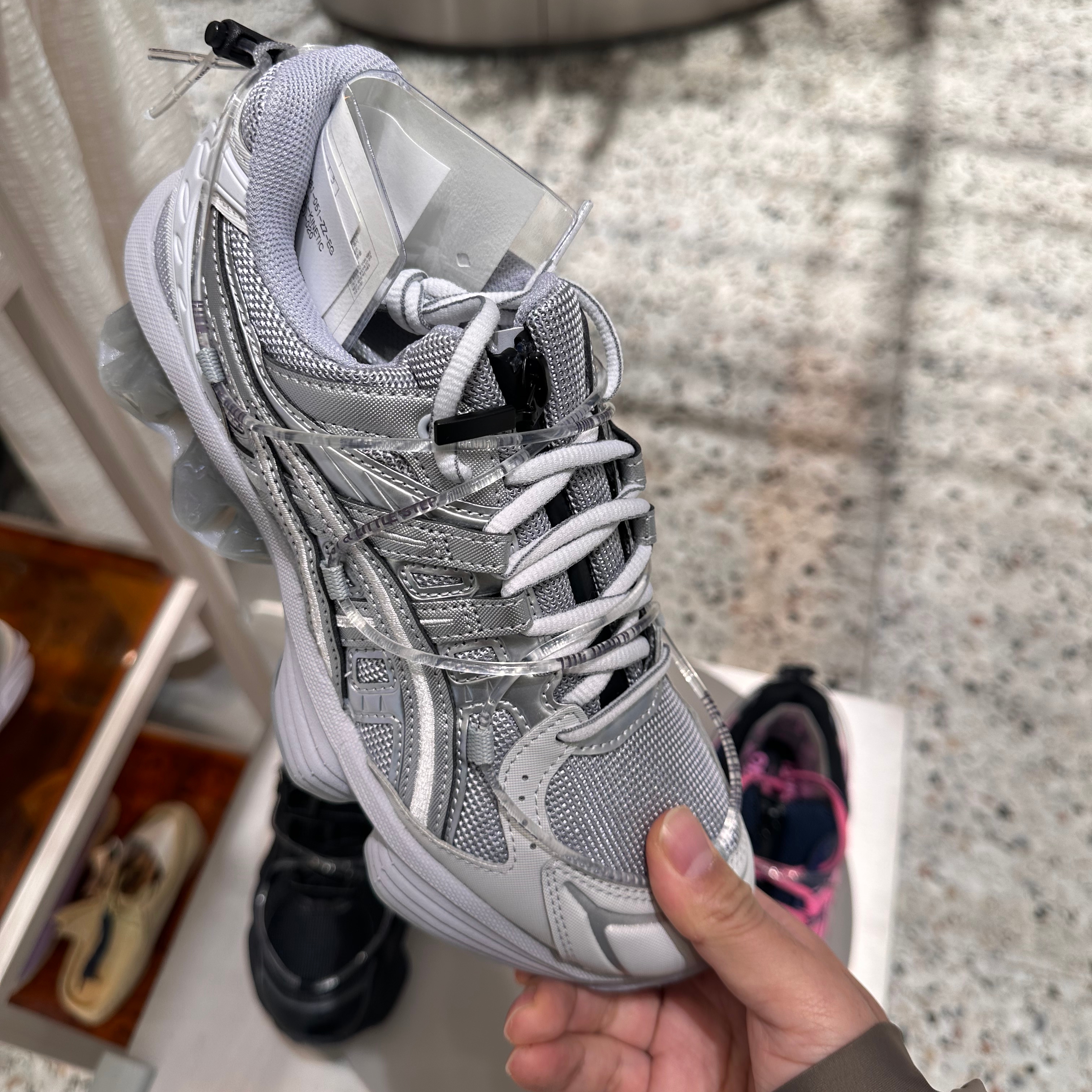 Asics x Yoasobi Gel-Kinetic Fluent Y Piedmont Grey Pure Silver 착용 스타일