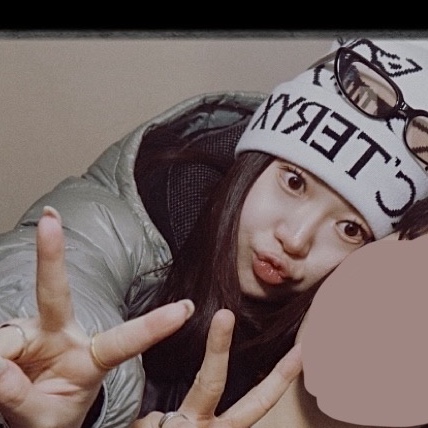Arc'teryx Bird Word Toque Orca 착용 스타일 - 2