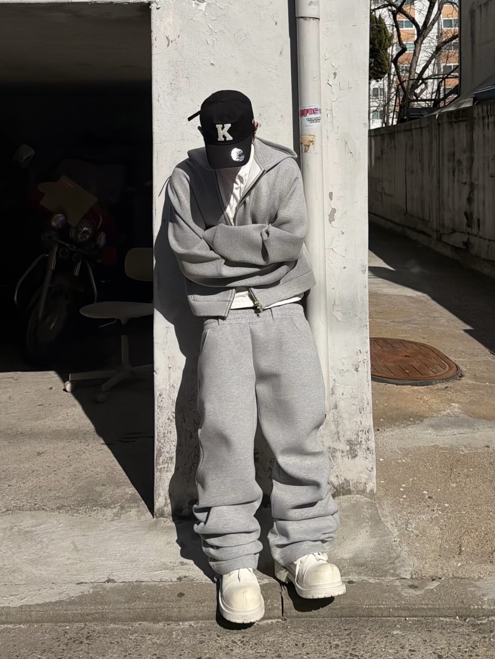 Kamien x KOIN SEOUL K Logo Ball Cap Black, [KREAM 단독] Kamien x KOIN SEOUL K Logo Ball Cap Black 착용 스타일 - 7