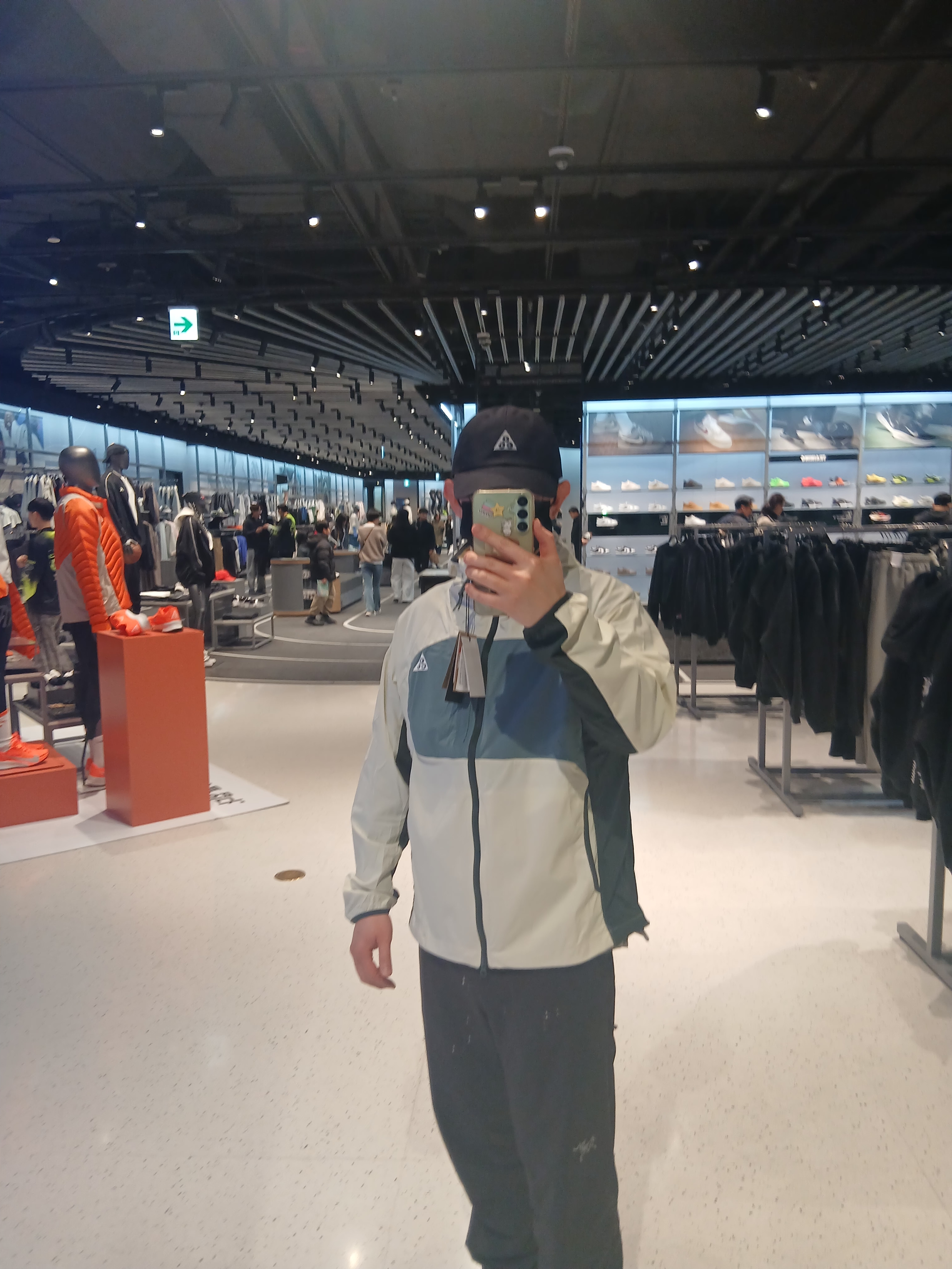 Nike ACG Club Unstructured Cap Black, Nike ACG Five Towers UV Protection Jacket Sea Glass Black Spruce - Asia 착용 스타일 - 2