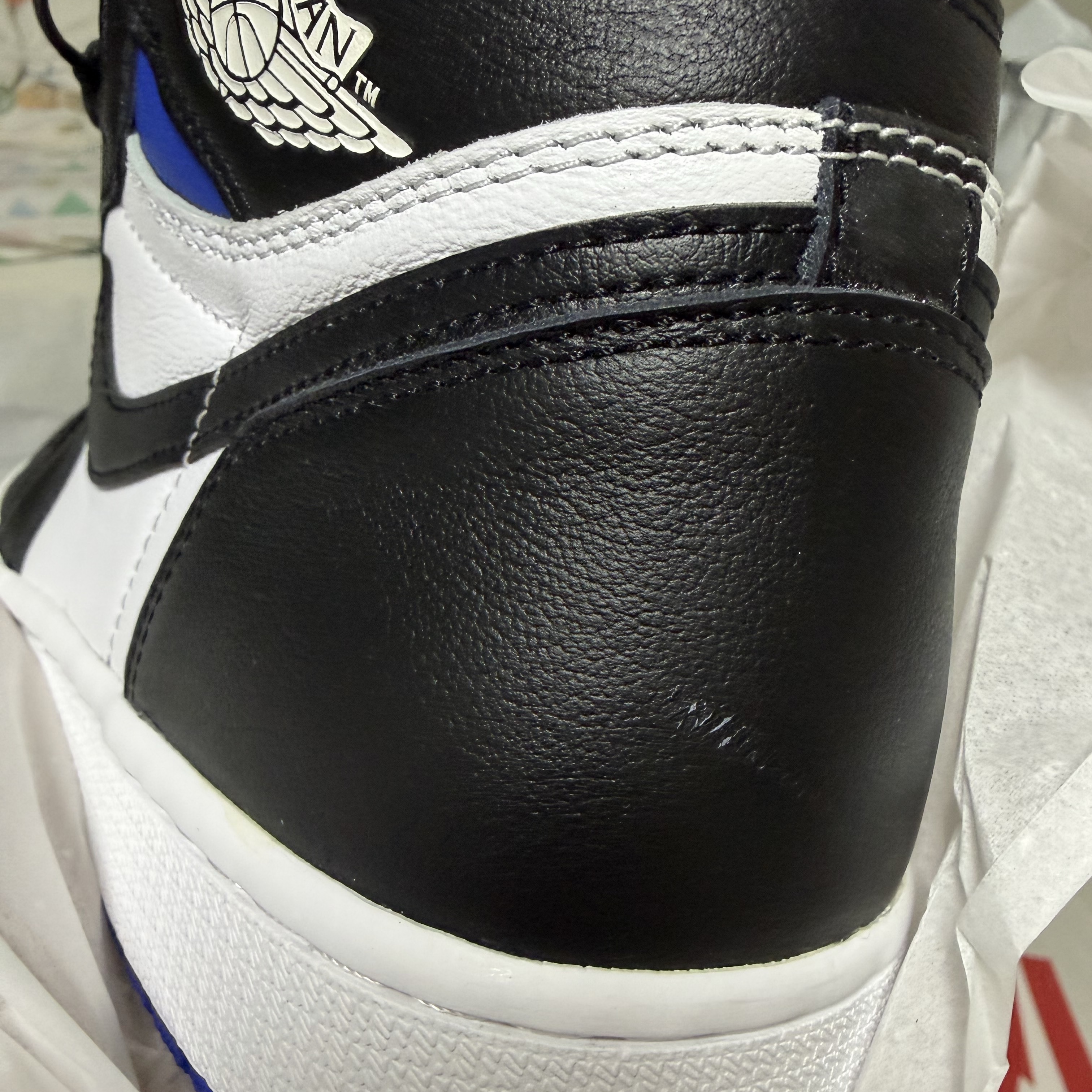 Jordan 1 Retro High OG Royal Toe 착용 스타일 - 4