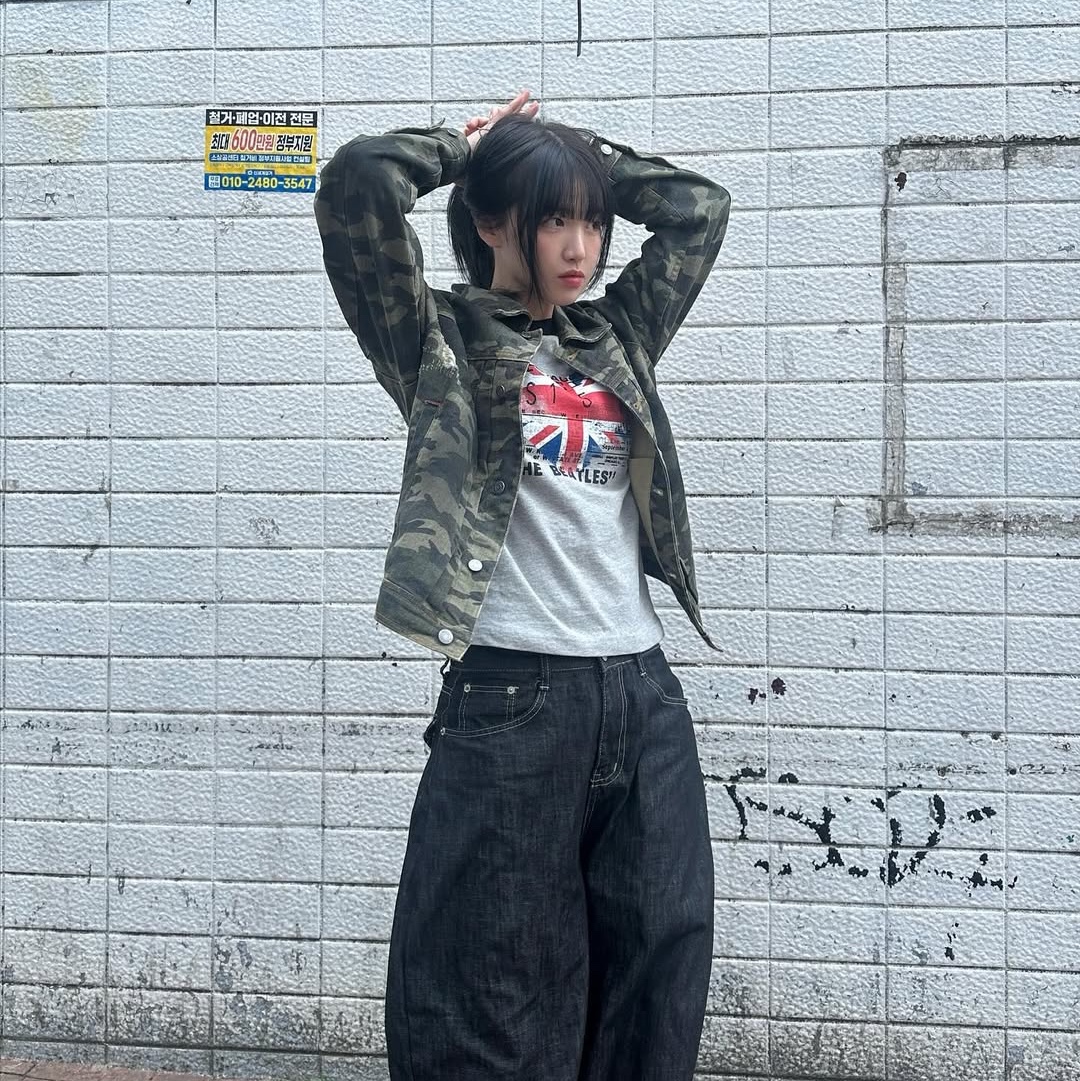 MAINBOOTH Destroyed Camo Trucker Jacket CAMO 착용 스타일 - 1