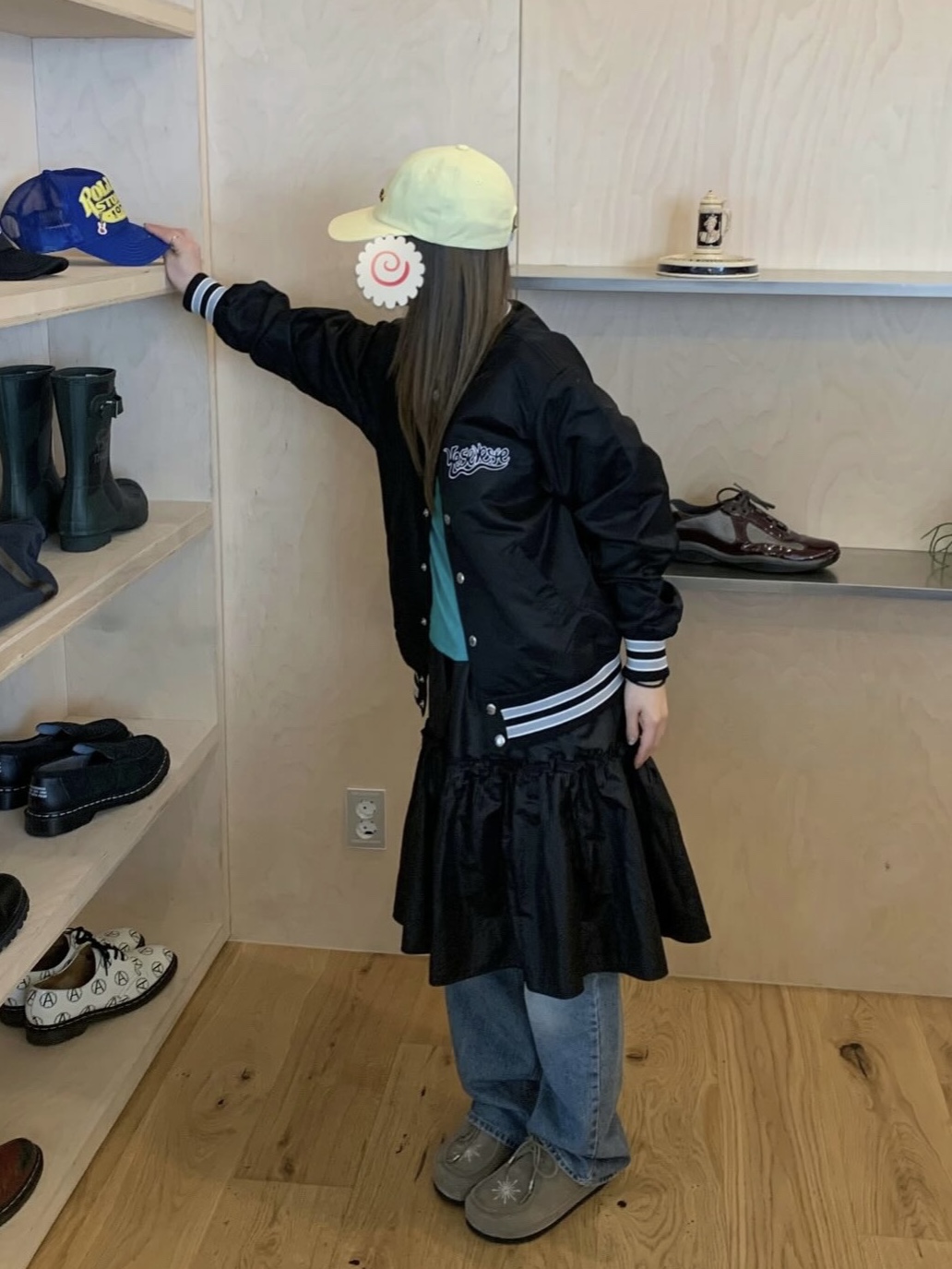[더블적립] YESEYESEE Y.E.S Team Stadium Jacket Black, Millo Archive X Negative Three Crescendo Desert Mule Beige 착용 스타일