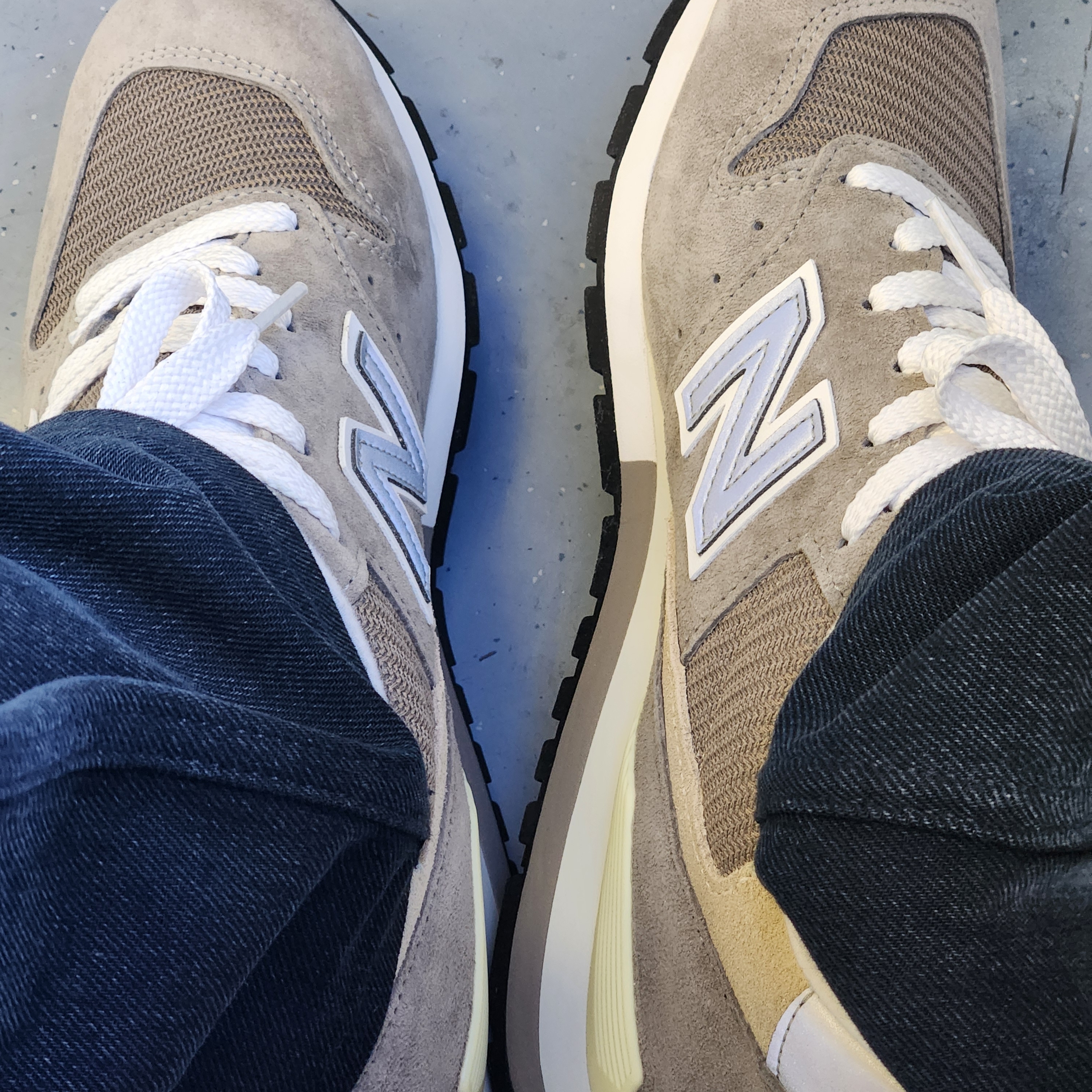 New Balance Made in USA 996 Grey 착용 스타일