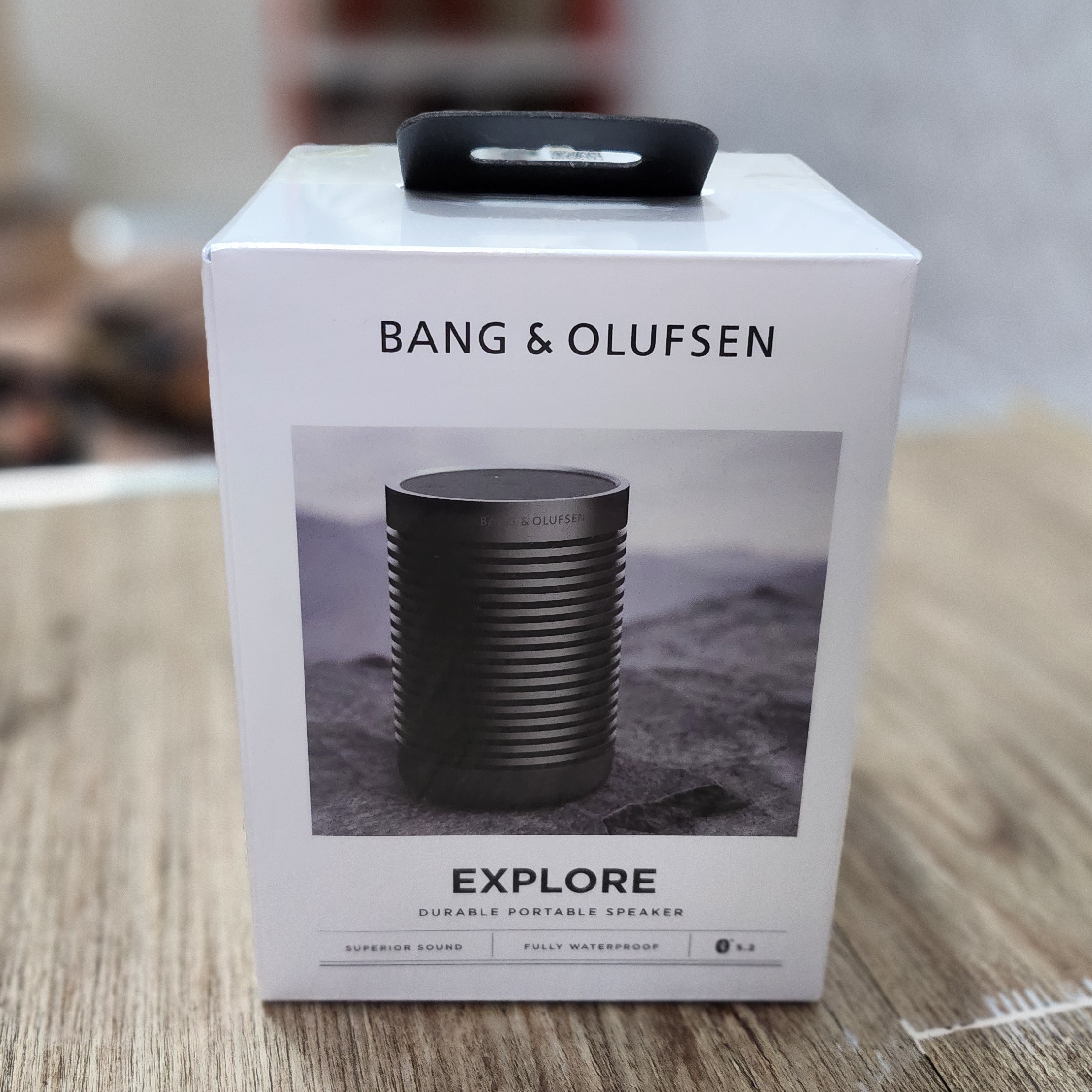 [12% 쿠폰] Bang & Olufsen Beosound Explore Black Anthracite, Bang & Olufsen Beosound Explore Black (Korean Ver.) 착용 스타일 - 1