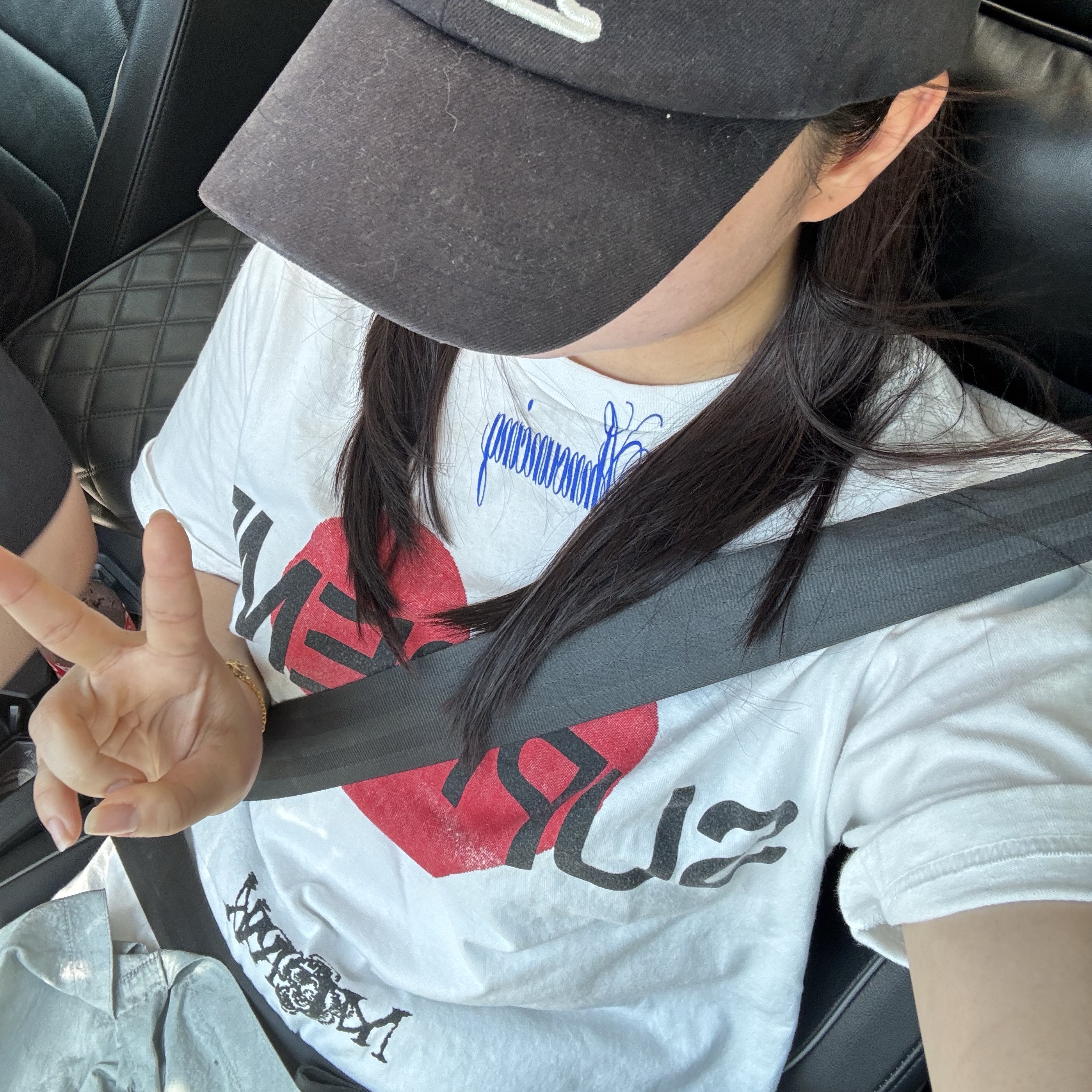 Supreme Announcing T-Shirt White - 25SS 착용 스타일