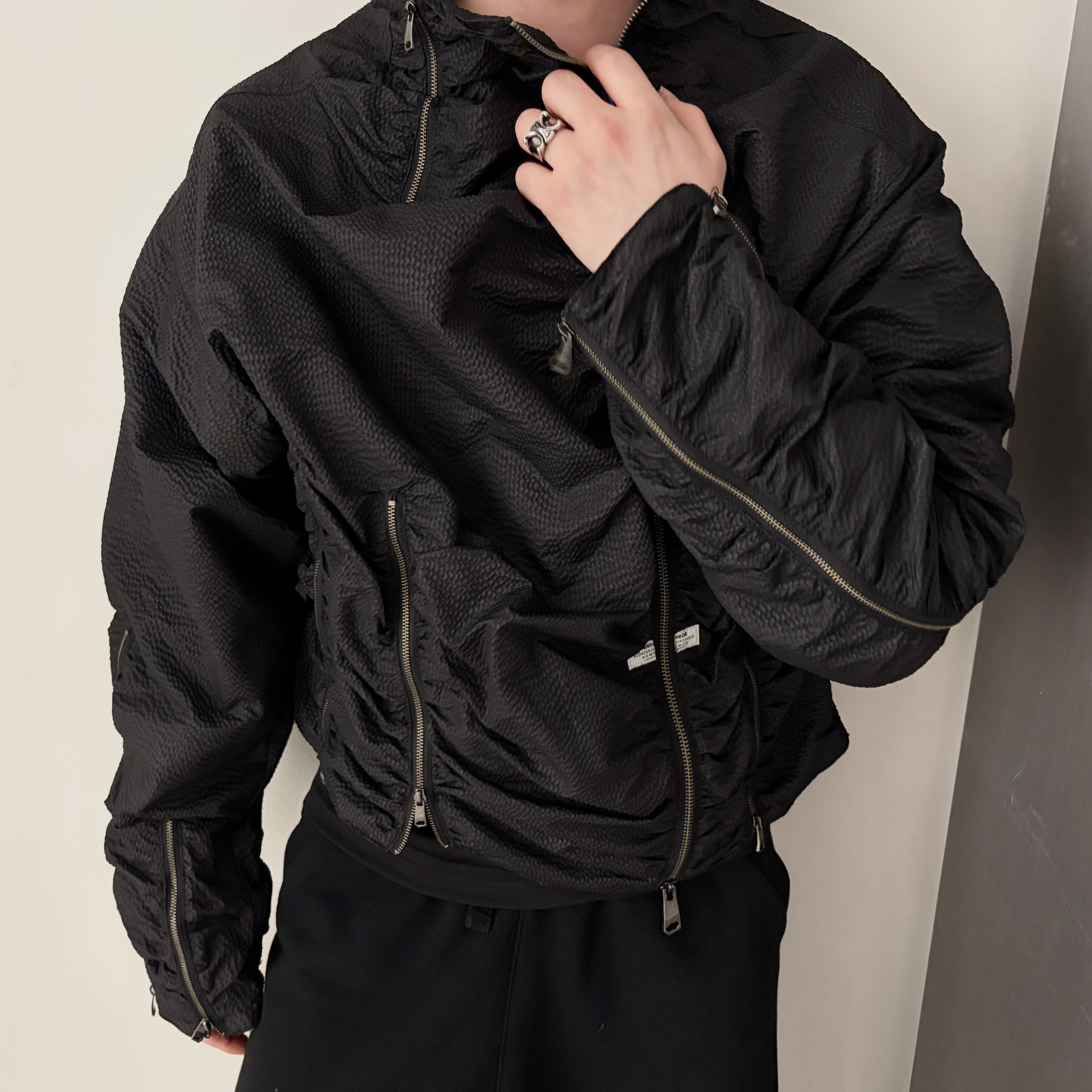 Ader Error Aploe Jacket Noir 착용 스타일