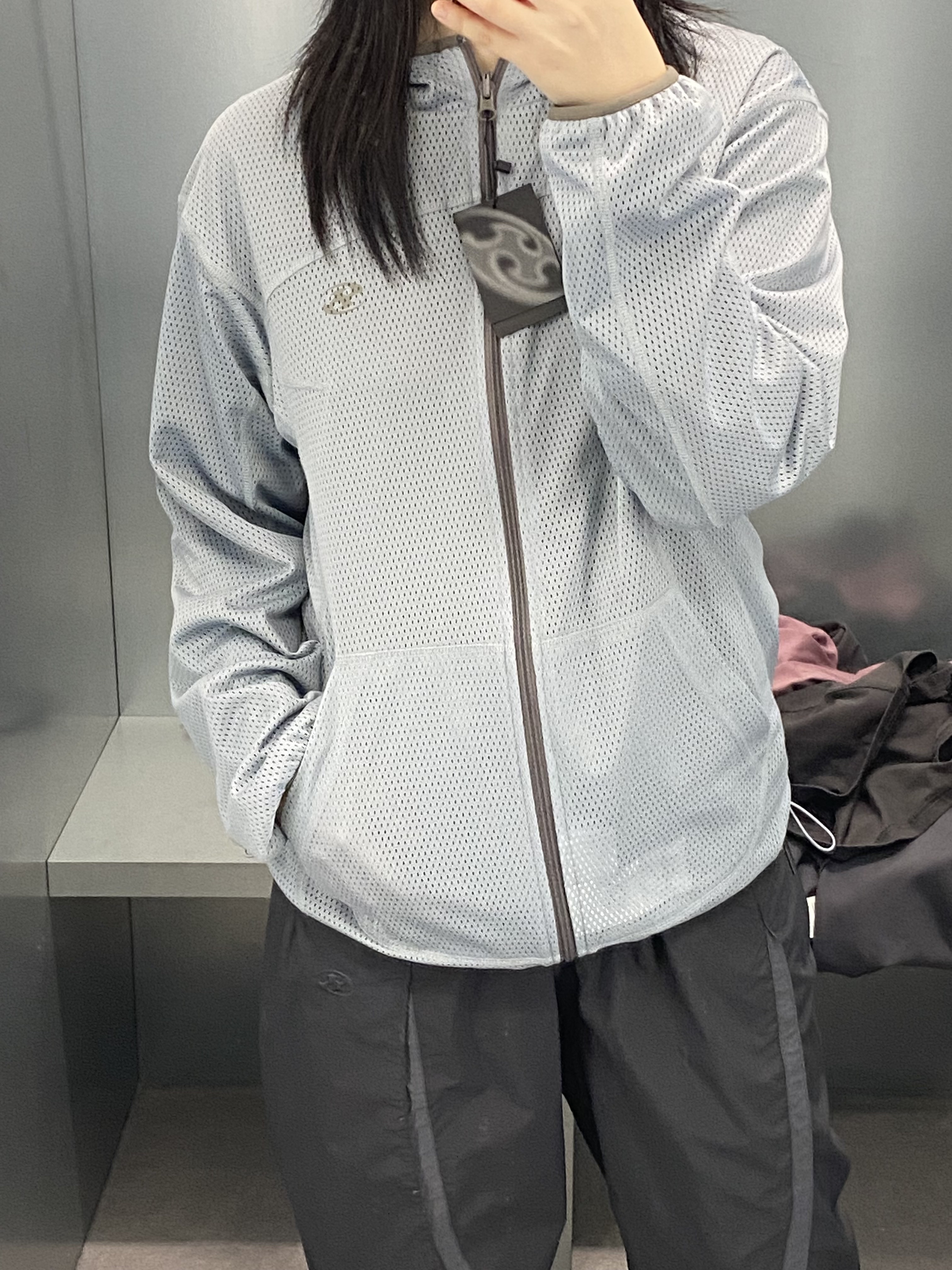 Sansan Gear Reversible Hoodie Zip-Up Brown 착용 스타일
