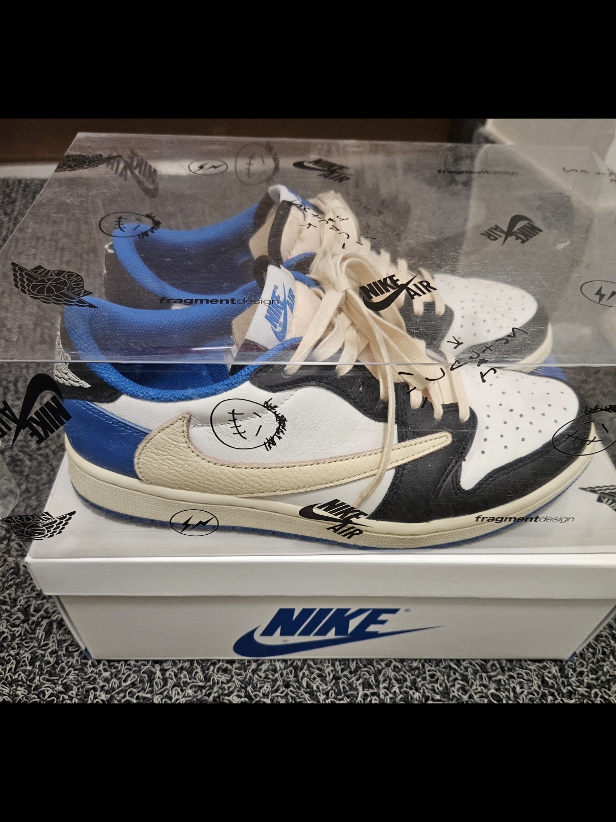 Jordan 1 x Travis Scott x Fragment Retro Low OG SP Military Blue 착용 스타일 - 2
