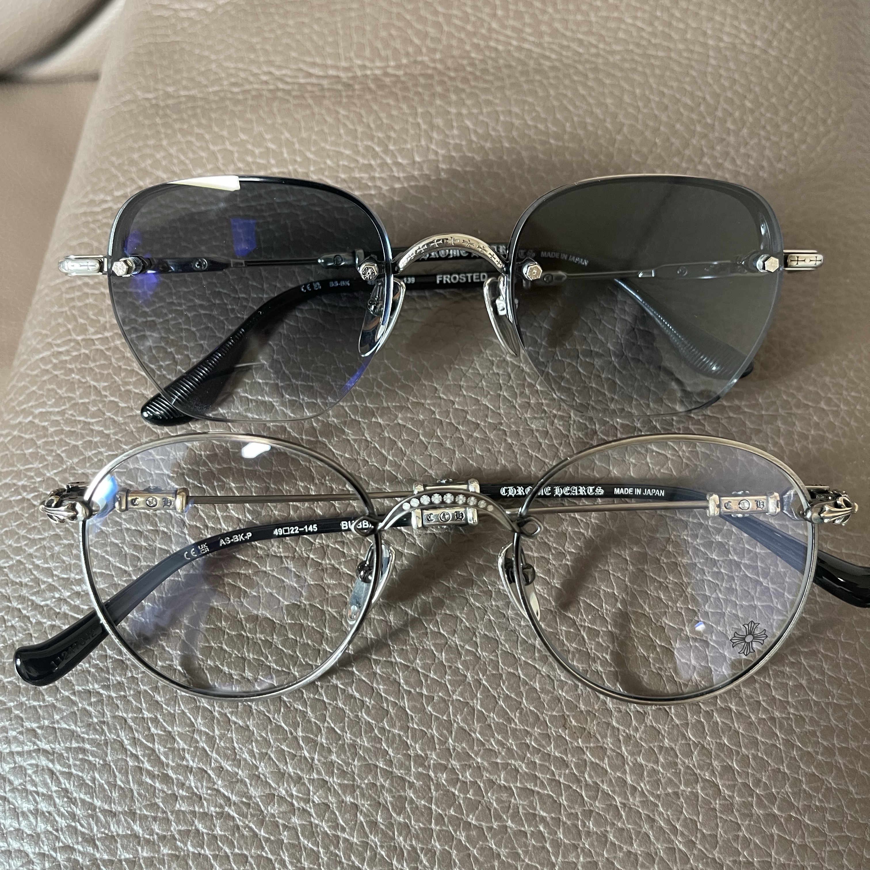 Chrome Hearts Bubba-A Antique Silver Black Plastic 착용 스타일 - 1