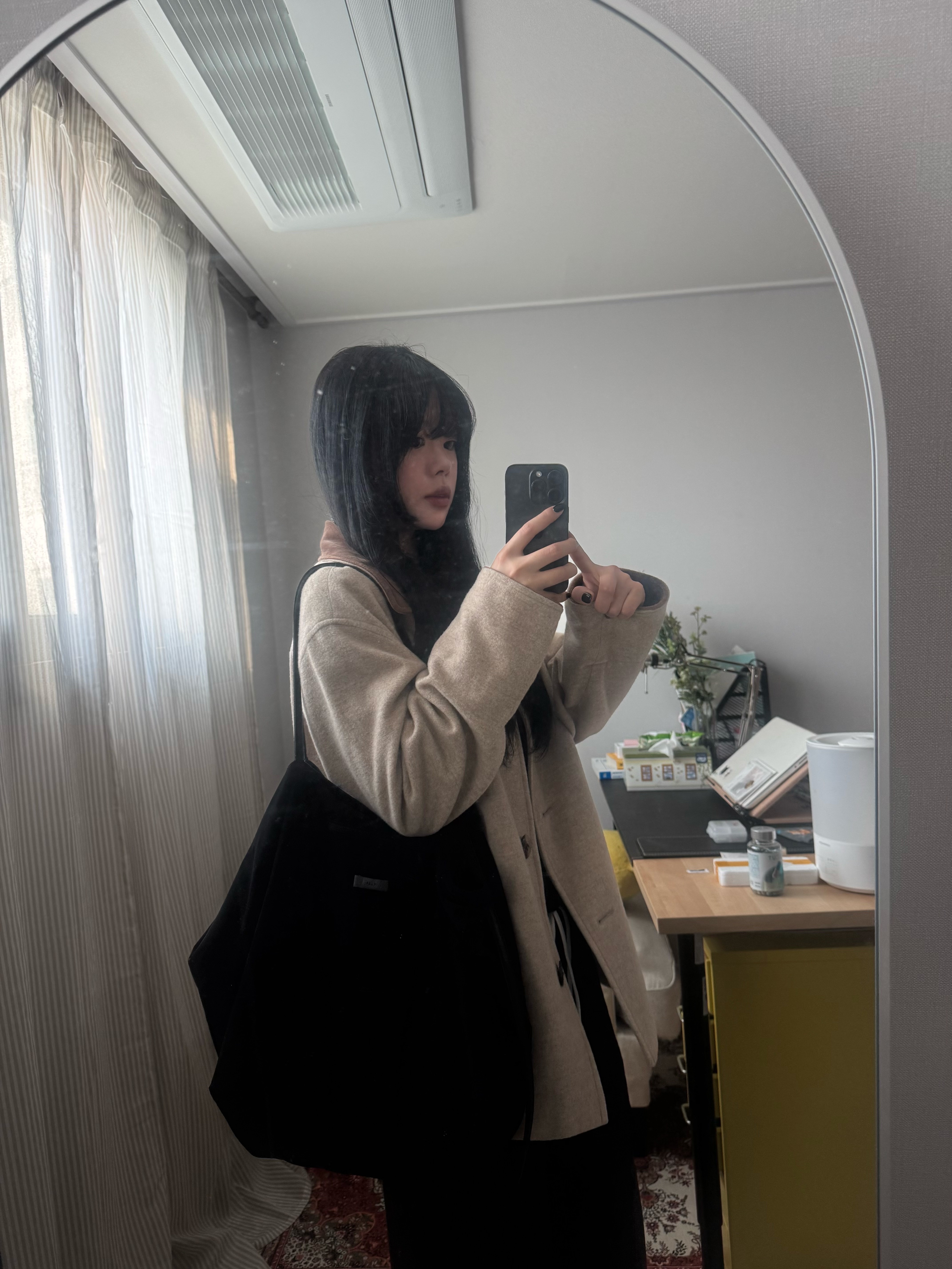 Xlim Synopsis 01 Bag Black 착용 스타일 - 1