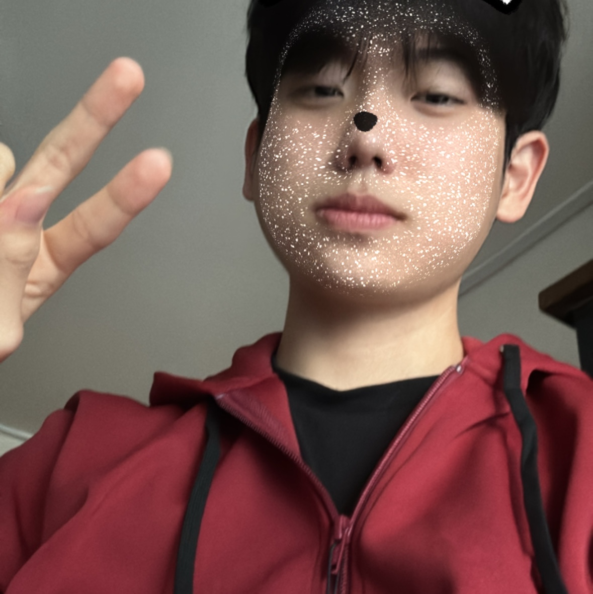 Play Comme des Garcons x Invader Double Pixel Heart Hood Zip Up Red 착용 스타일