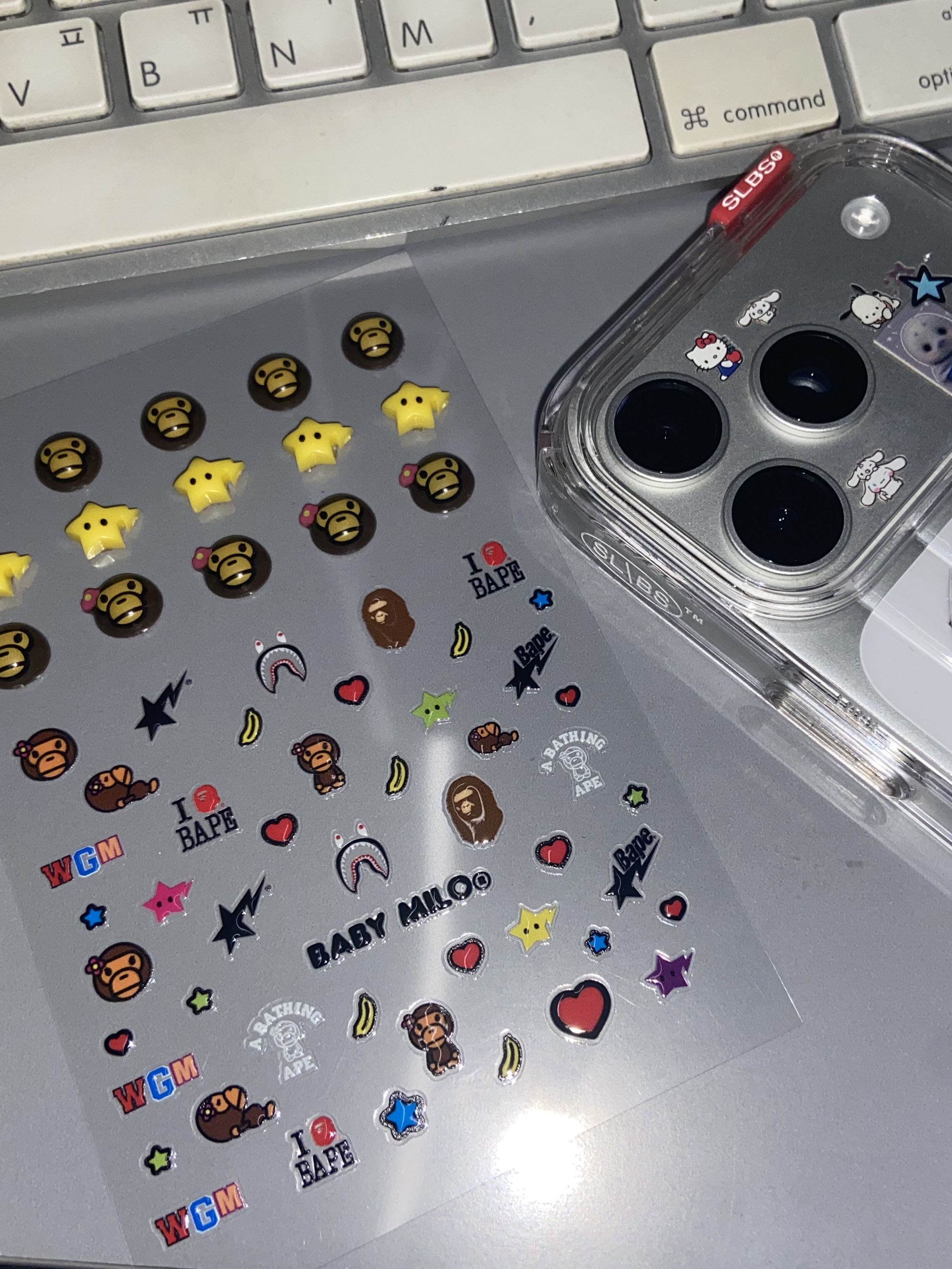 BAPE Baby Lisa Nail Seal Set Pink, BAPE Baby Lisa Nail Seal Set Blue 착용 스타일 - 2