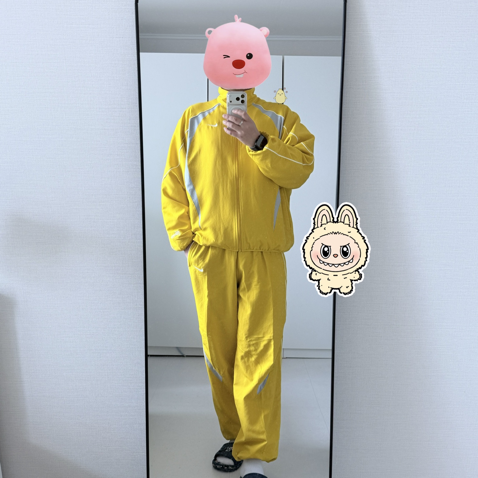 Supreme x Nike Track Jacket Yellow - 25SS, Supreme x Nike Track Pant Yellow - 25SS 착용 스타일 - 2