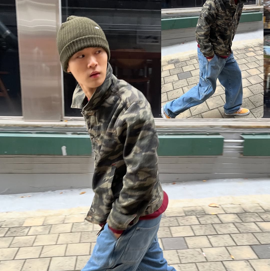 MAINBOOTH Destroyed Camo Trucker Jacket CAMO 착용 스타일 - 1
