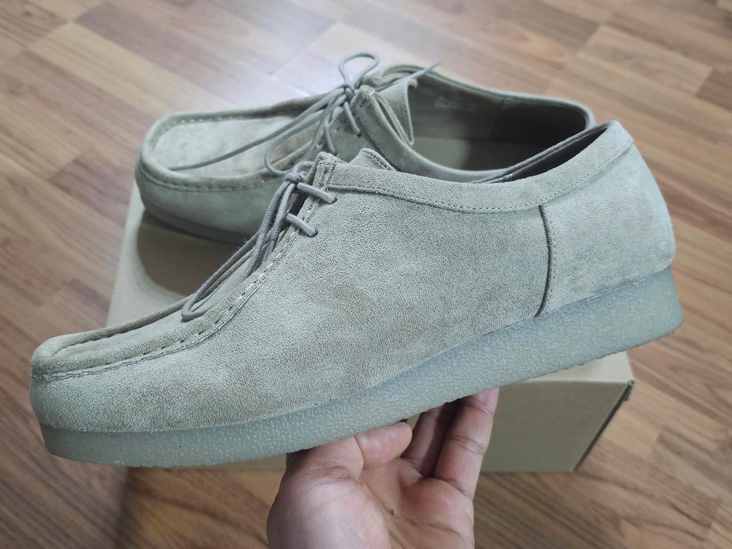 GU Real Leather Moccasin Shoes Beige 착용 스타일 - 2