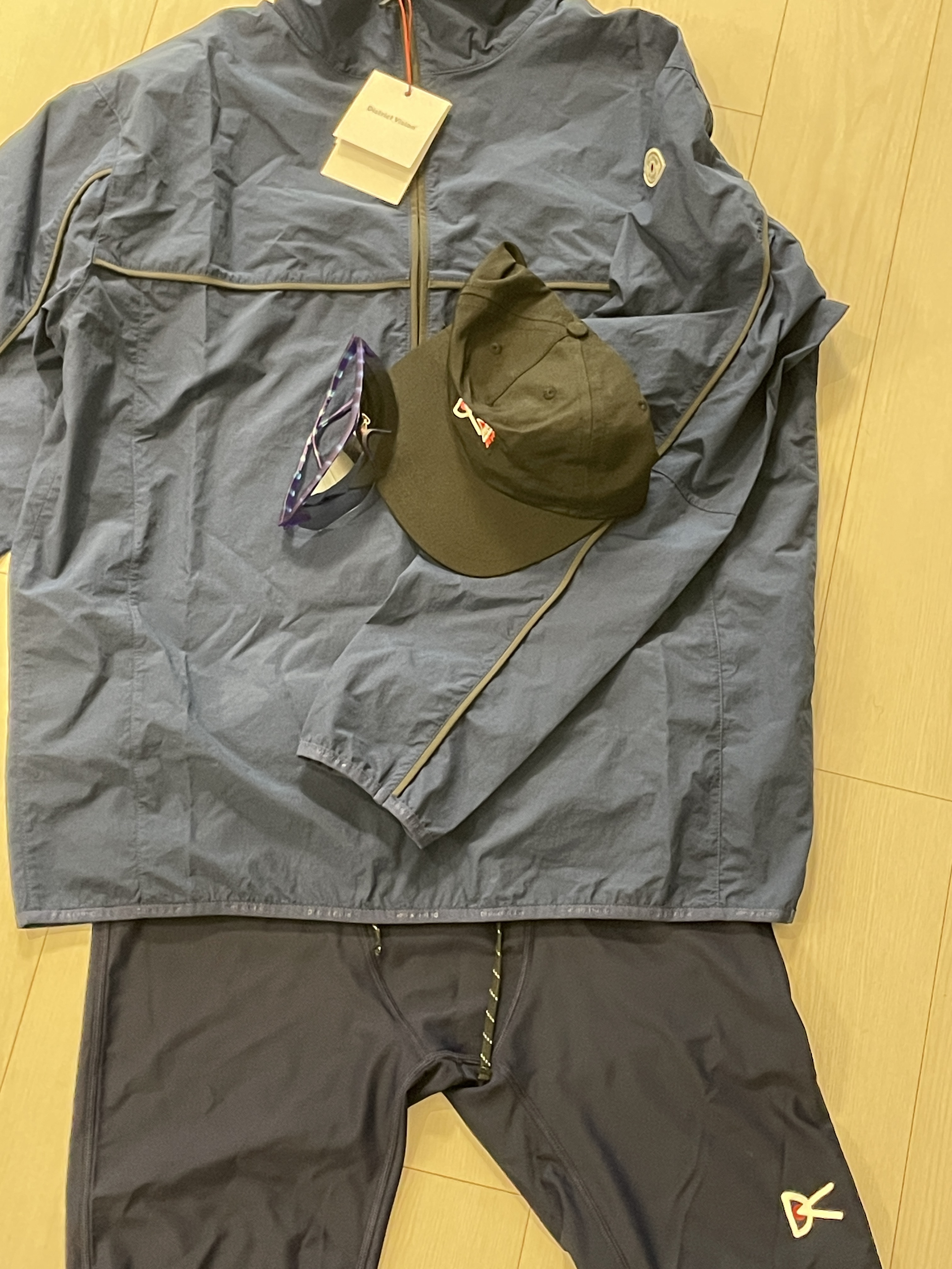 District Vision DWR Nylon Strapback Hat Black, District Vision Junya Racer Mosaic D+ Onyx Mirror 착용 스타일