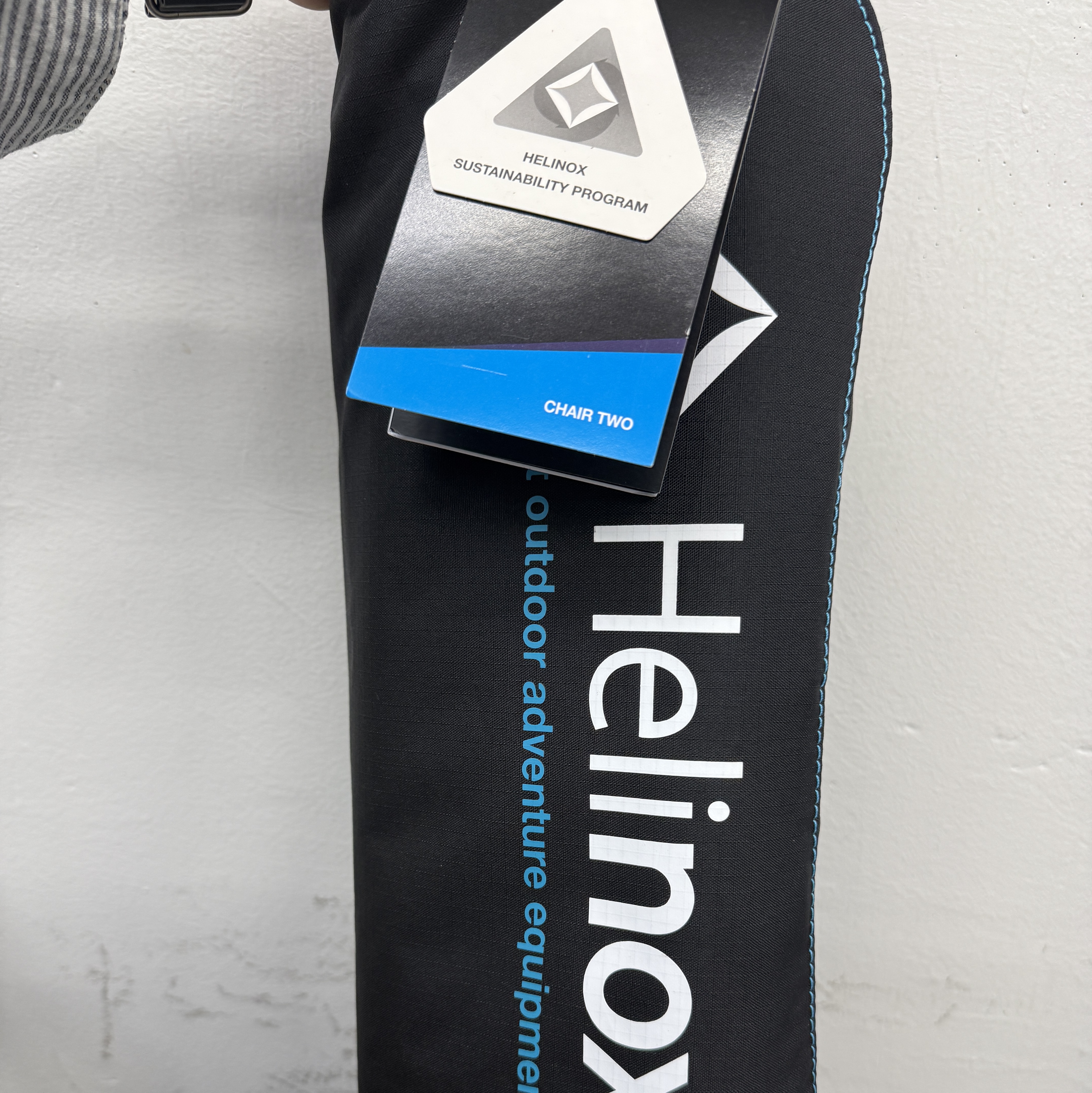 Helinox Chair Two Black - Renewal Ver. 착용 스타일