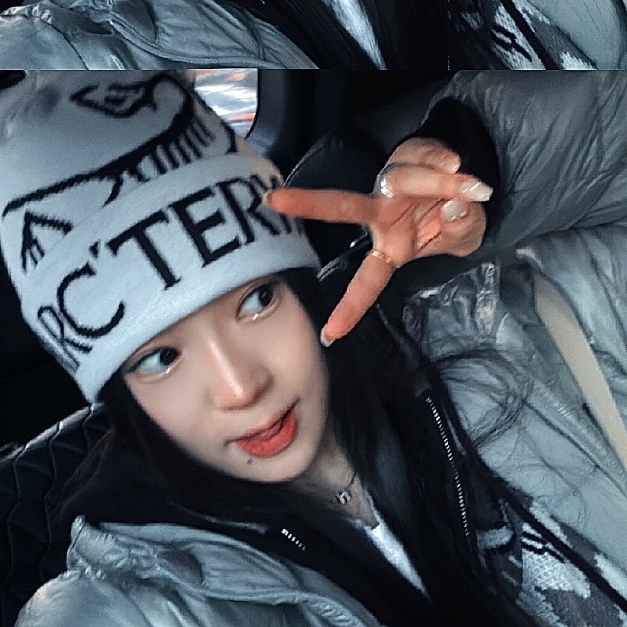 Arc'teryx Bird Word Toque Orca 착용 스타일 - 1