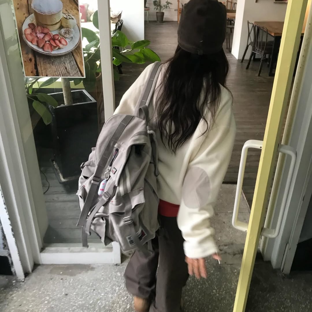 SPORT CHAMBER SC Sporty Rucksack GRAY 착용 스타일 - 2