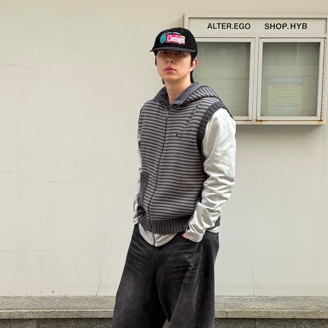 MAINBOOTH Cinefingers Ball Cap BLACK 착용 스타일 - 1