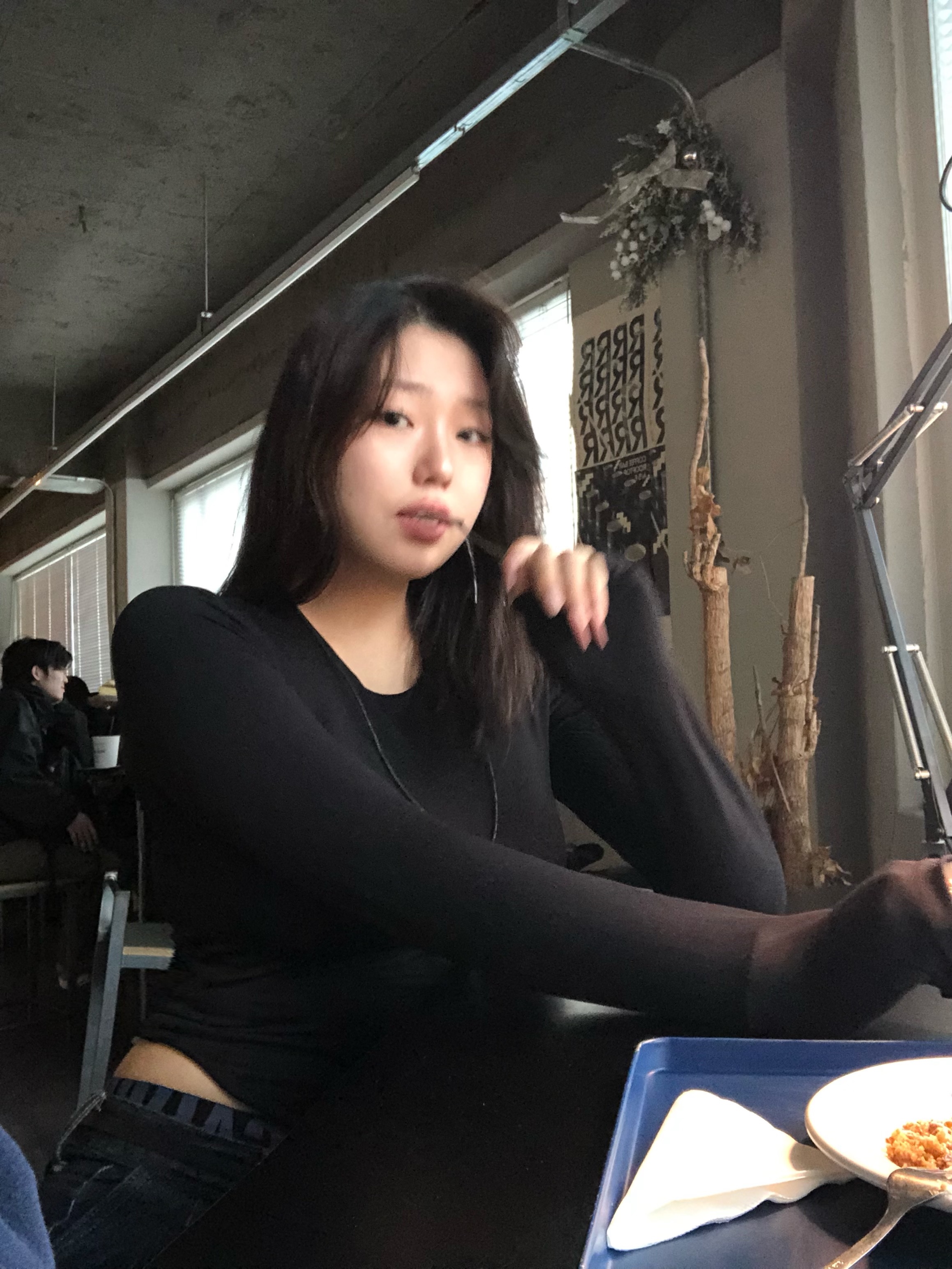 (W) Skims Fits Everybody Long Sleeve Crew Neck Bodysuit Cocoa, Calvin Klein Modern Structure 3-pack Trunk Black 착용 스타일 - 1