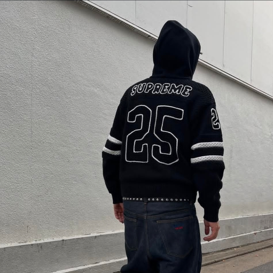 Supreme Filled Zip Up Hooded Sweatshirt Black - 26SS 착용 스타일 - 1