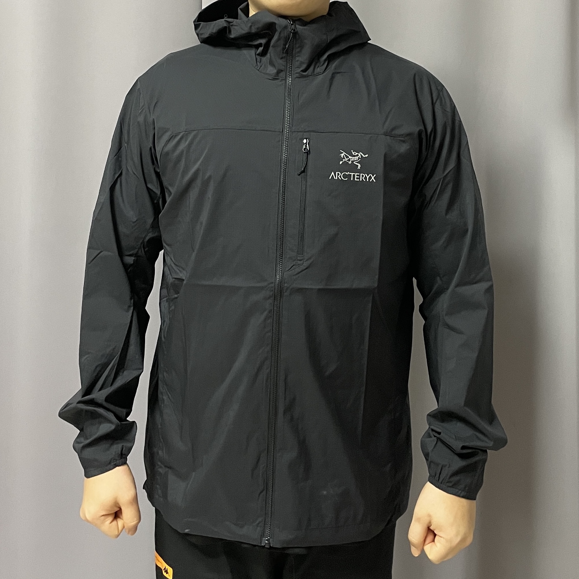 Arc'teryx Squamish Hoody Black 착용 스타일 - 1