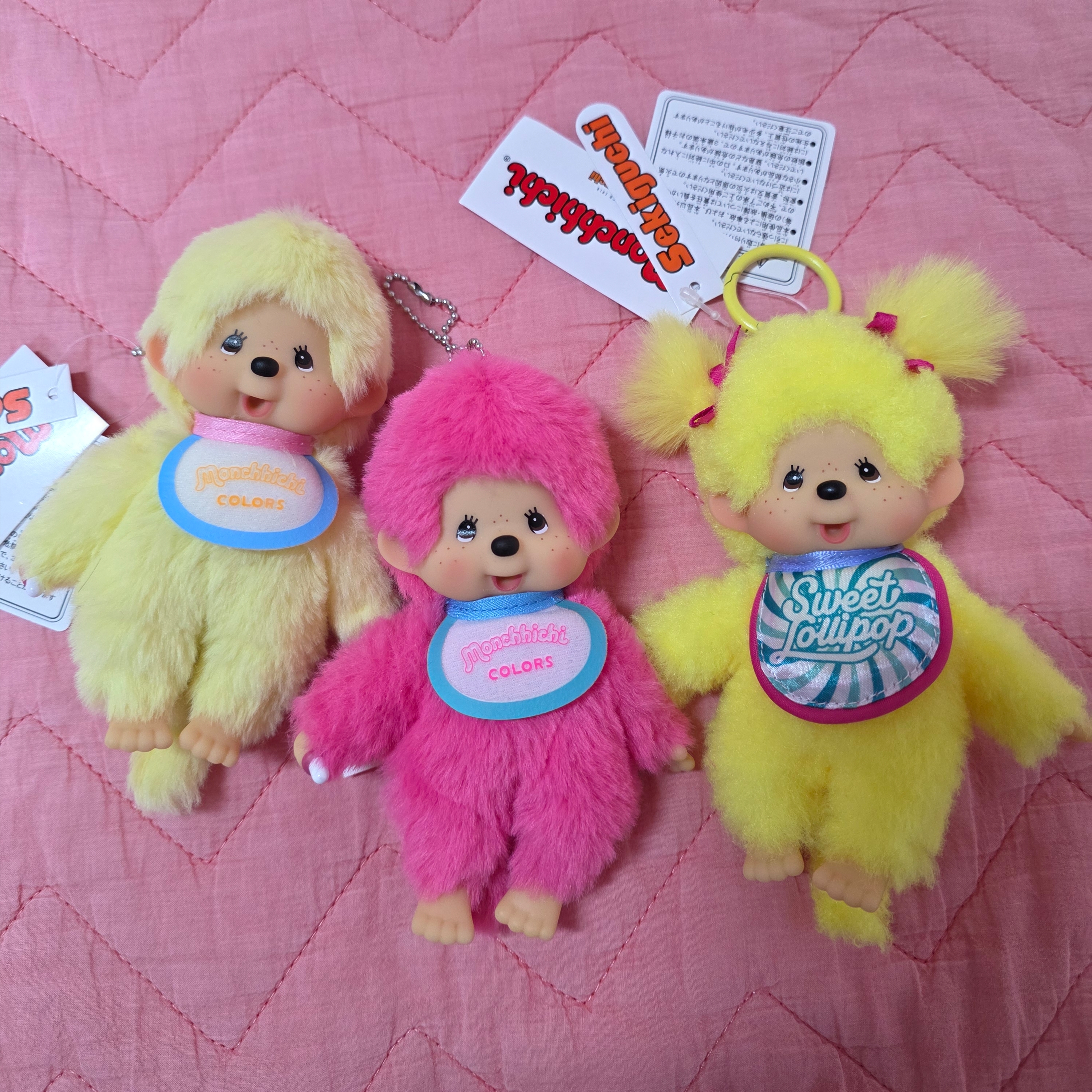Monchhichi Colors Key Chain Yellow, Monchhichi Sweet Lollipop Girl Key Chain Yellow 착용 스타일