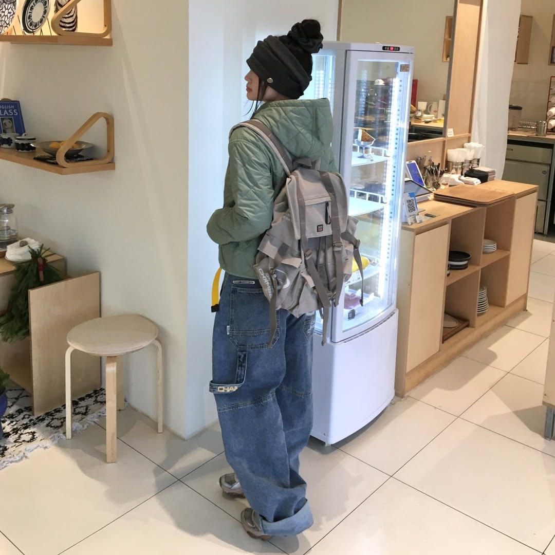 SPORT CHAMBER SC Sporty Rucksack GRAY 착용 스타일 - 1