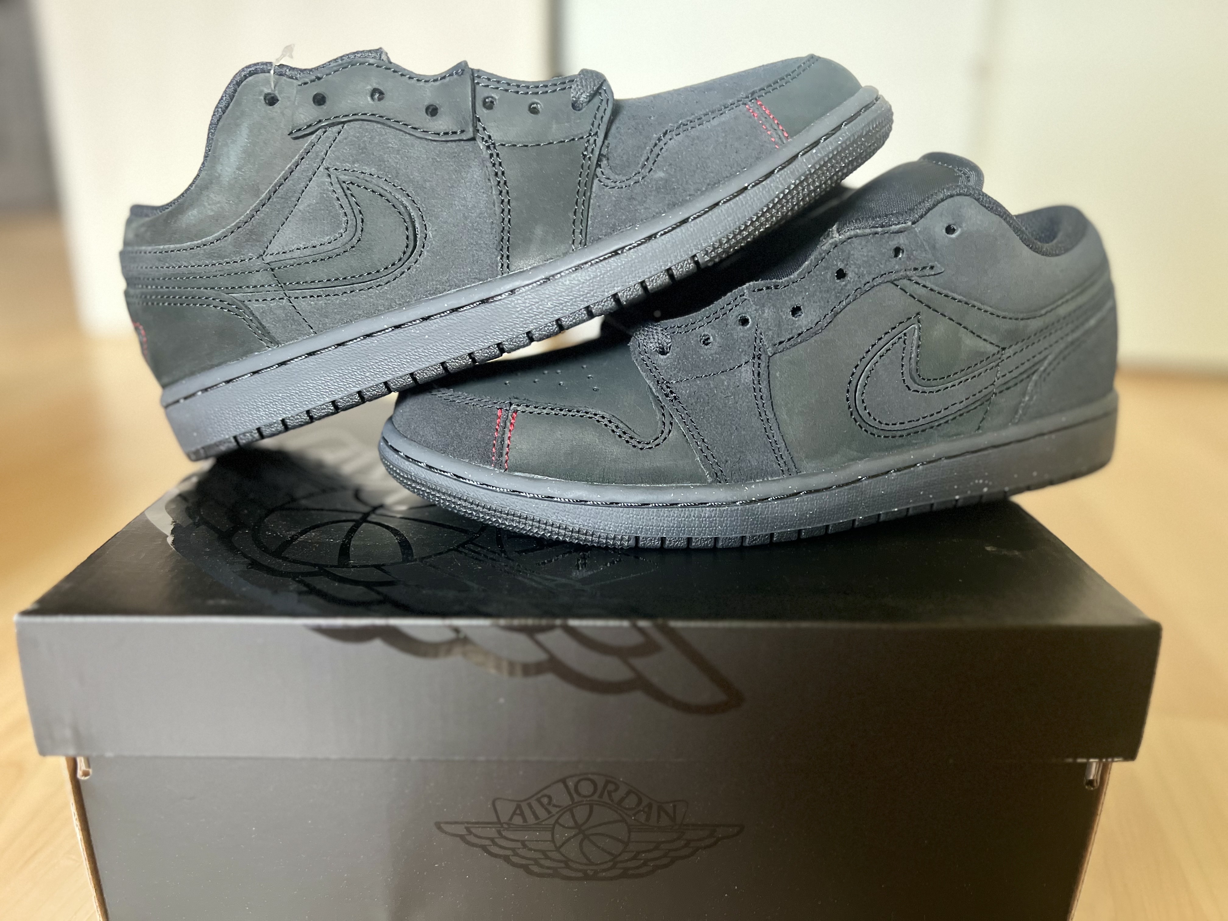 Jordan 1 Low SE Craft Dark Smoke Grey Black 착용 스타일