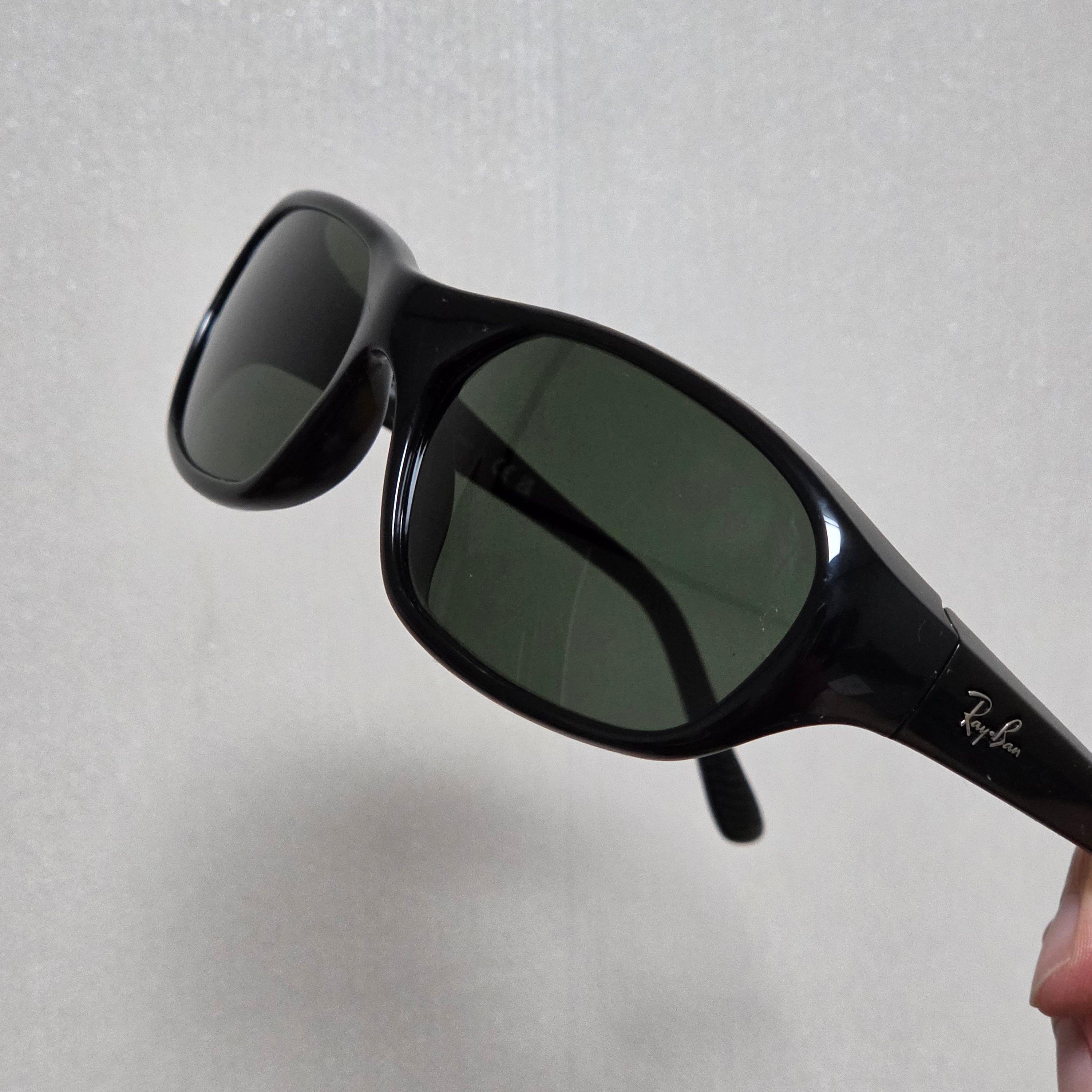 Ray-Ban DADDY-O II Polished Black Frame Green Classic G-15 Lenses 착용 스타일