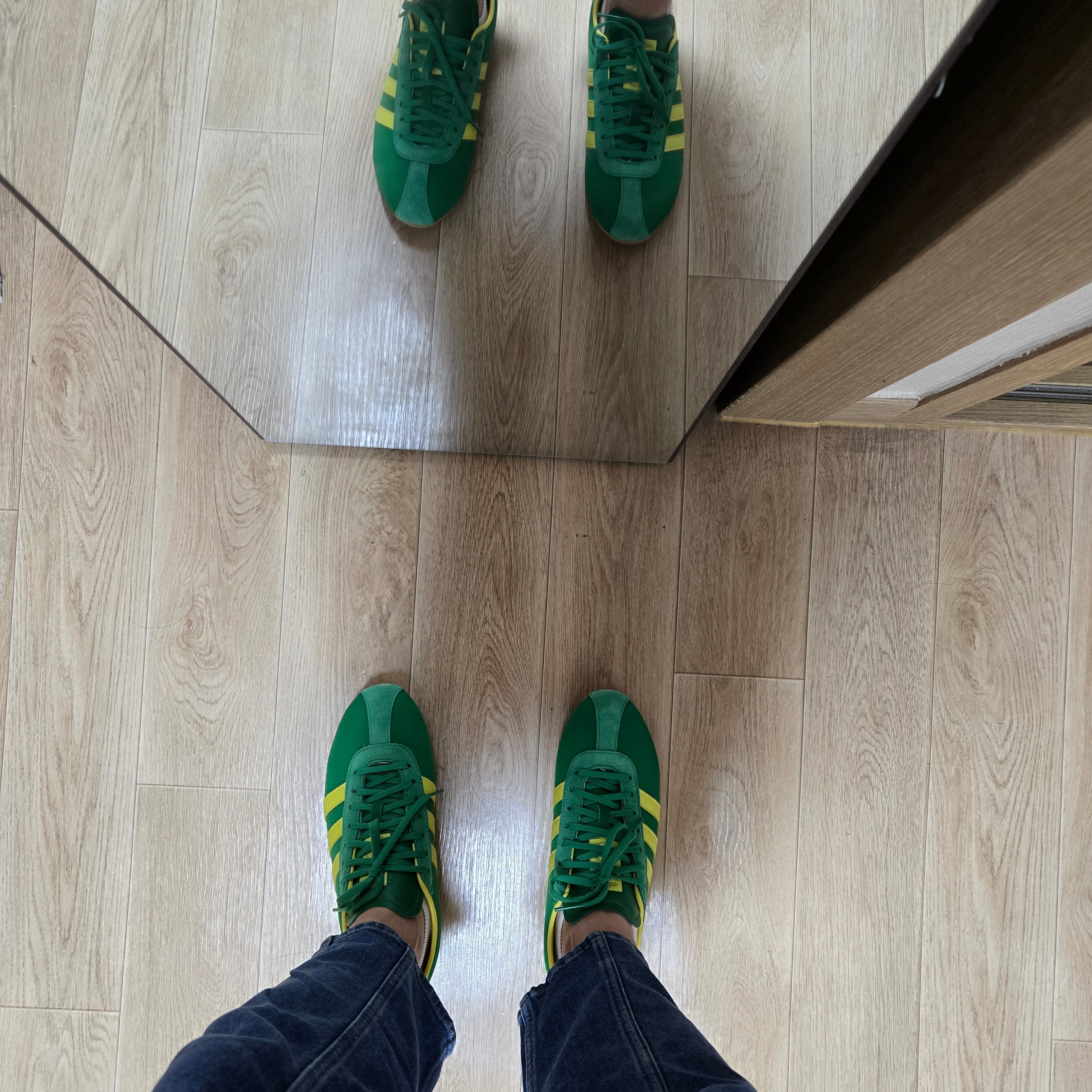 (W) Adidas Tokyo Green Pure Sulfur 착용 스타일