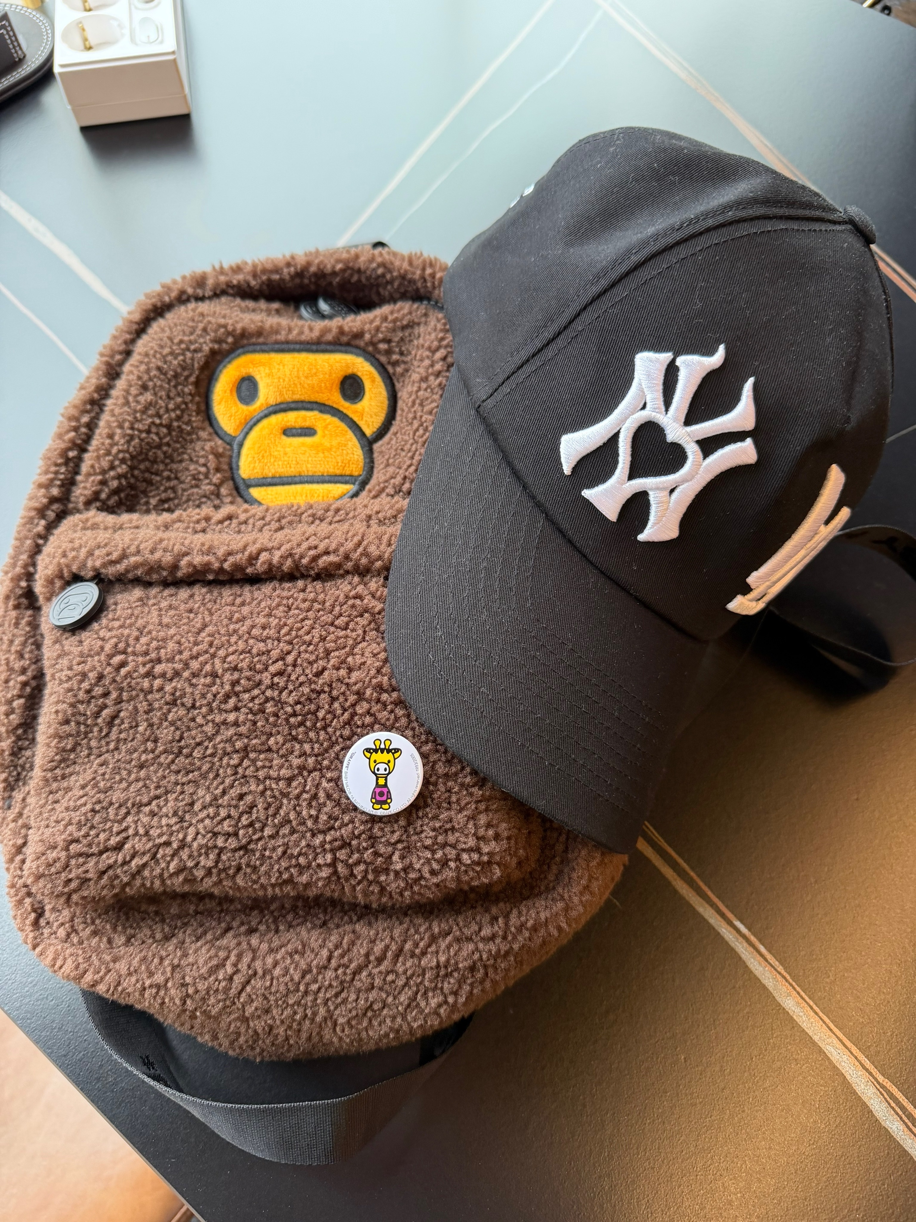 Adidas x BAPE Jacquard Pants Black - KR Sizing, Adidas x BAPE Ultimate Shark Hoodie Black - KR Sizing 착용 스타일 - 4