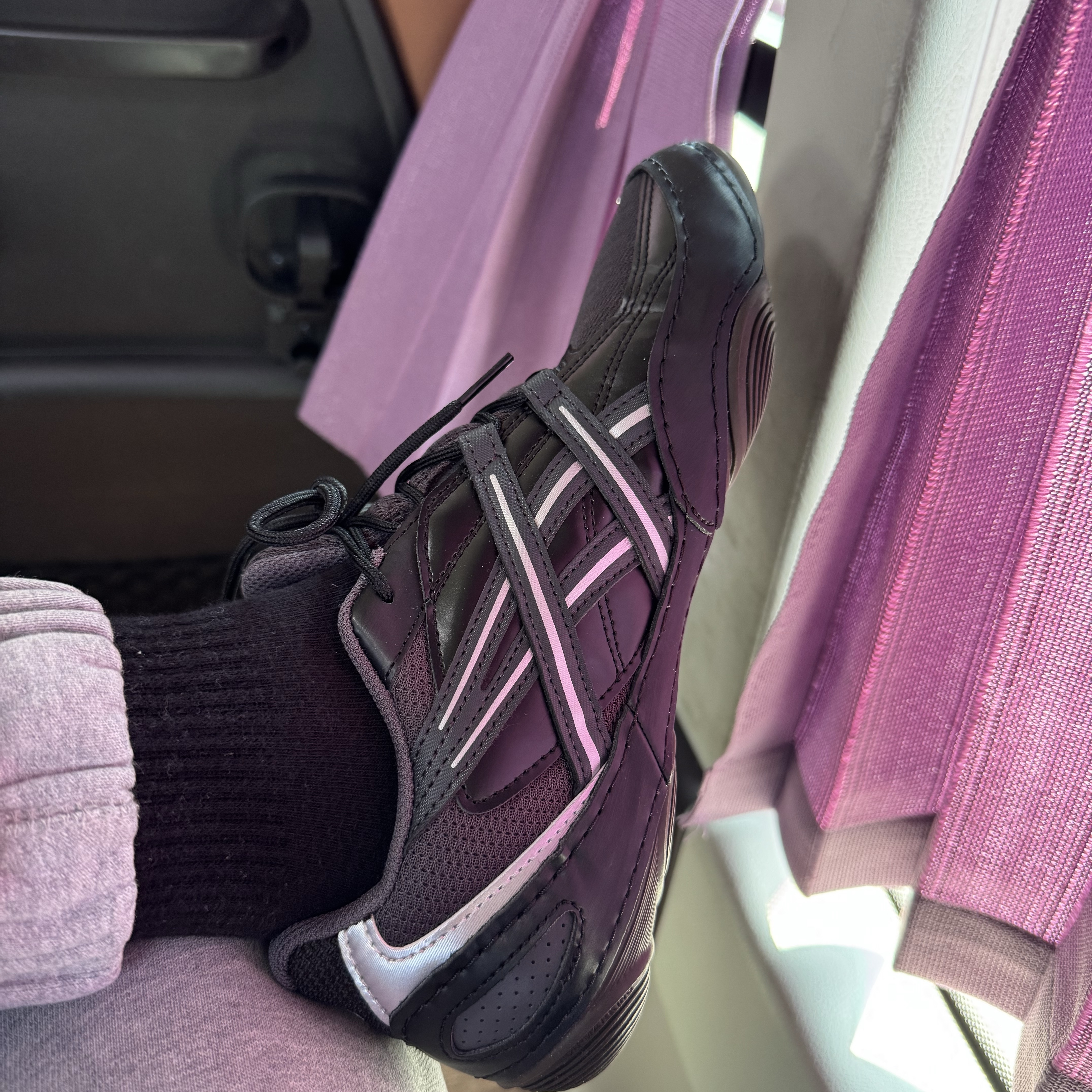 Asics Hypersync Graphite Grey Black 착용 스타일