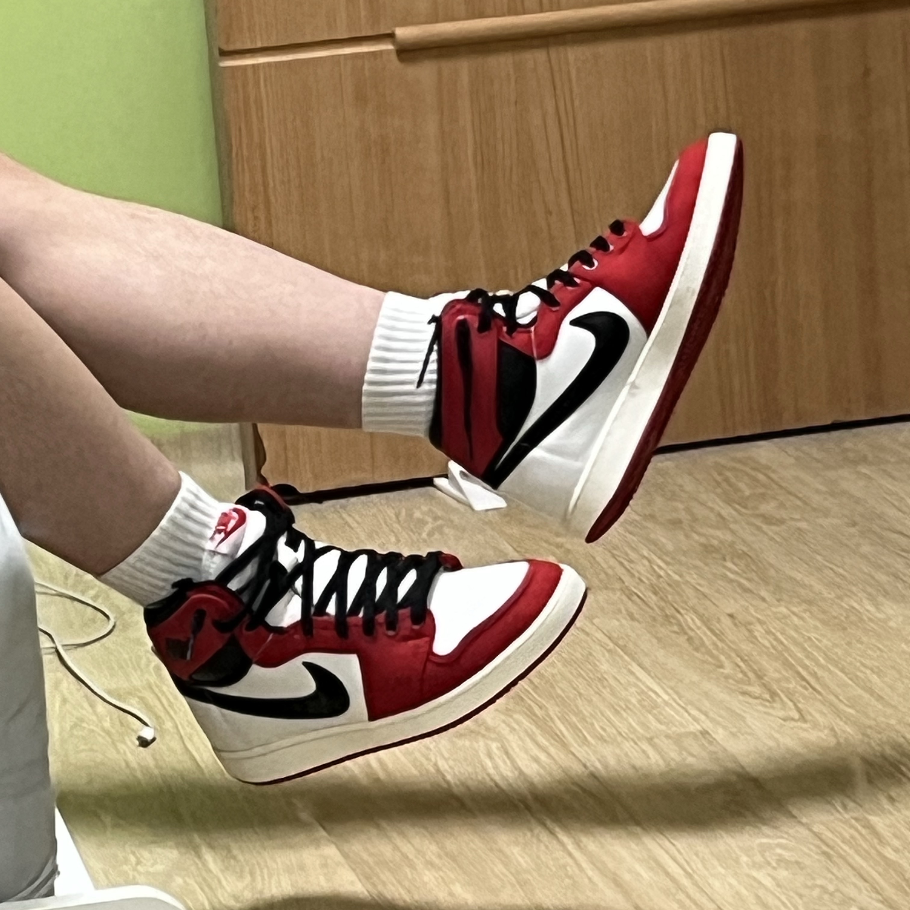 Jordan 1 KO Chicago 2021 착용 스타일 - 3