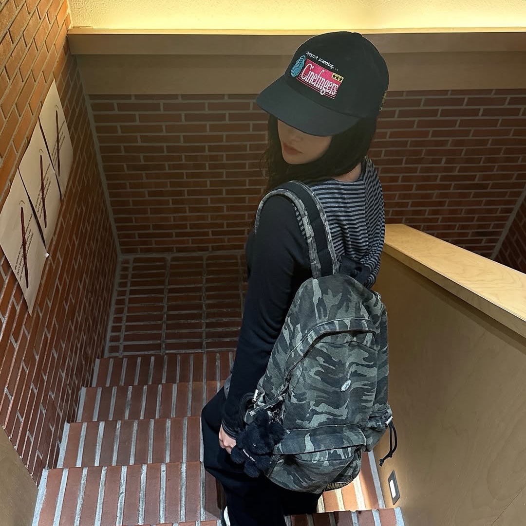 MAINBOOTH Cinefingers Ball Cap BLACK 착용 스타일 - 3