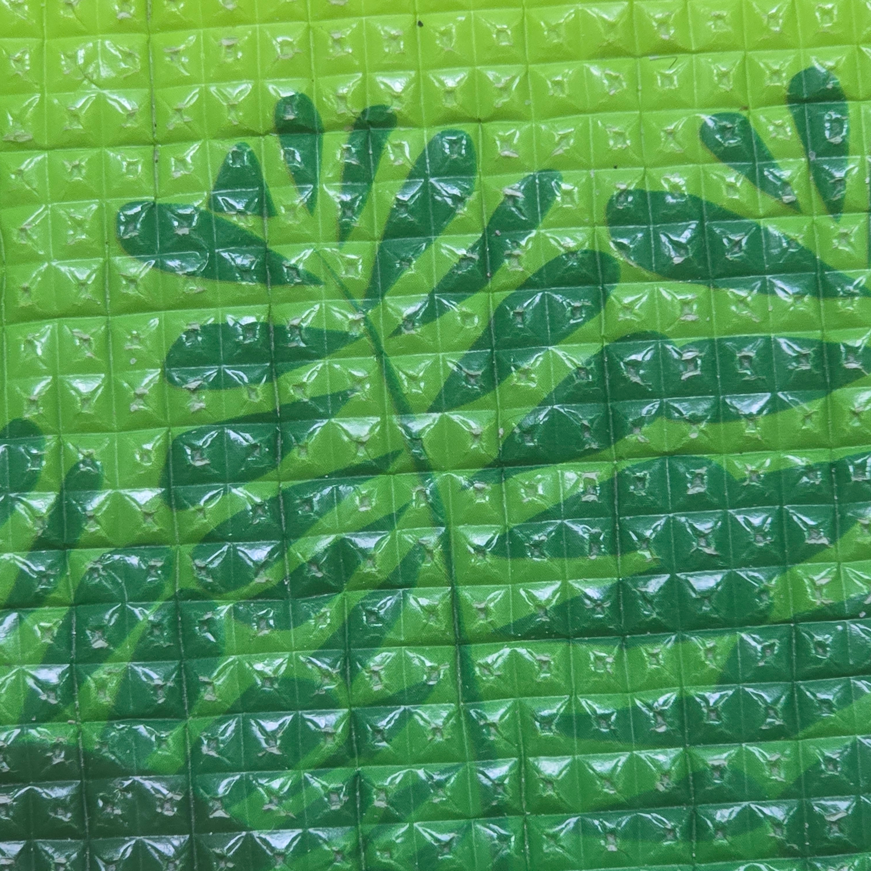 Adidas x BAPE Baby Milo Bag Auburn 착용 스타일
