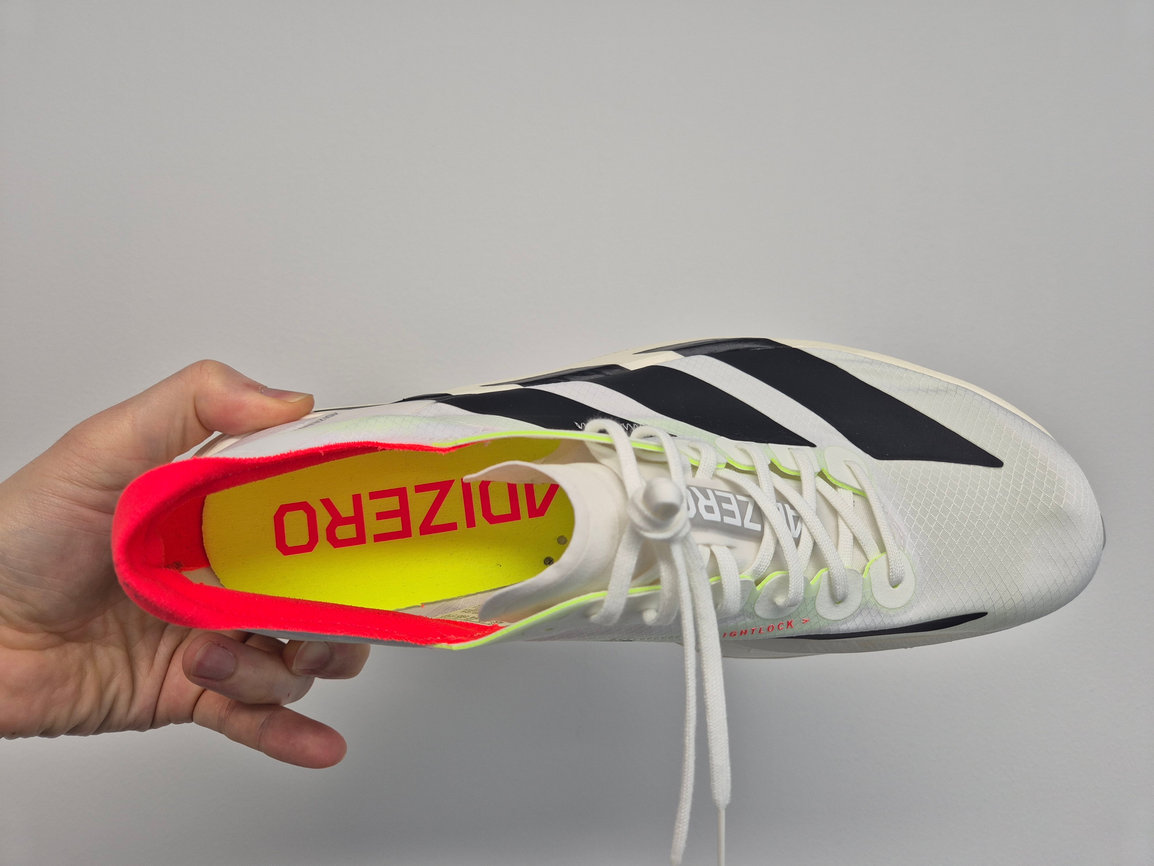 Adidas Adizero Adios Pro 4 Cloud White Core Black 착용 스타일 - 2