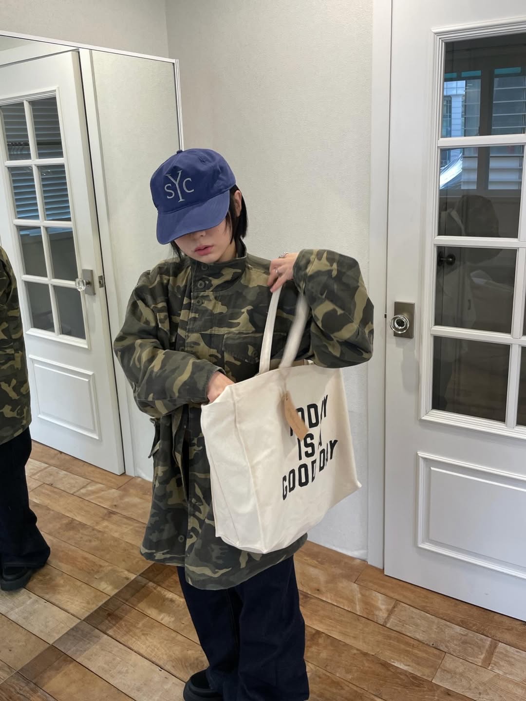 Sunday Ceremony Syc Logo 5 Panel Cotton Cap - Blue 착용 스타일
