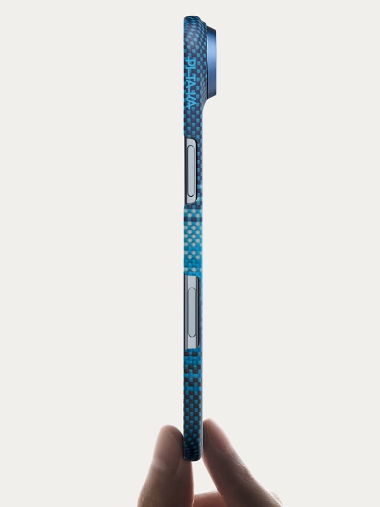 PITAKA Ultra-Slim Case for iPhone Air 착용 스타일