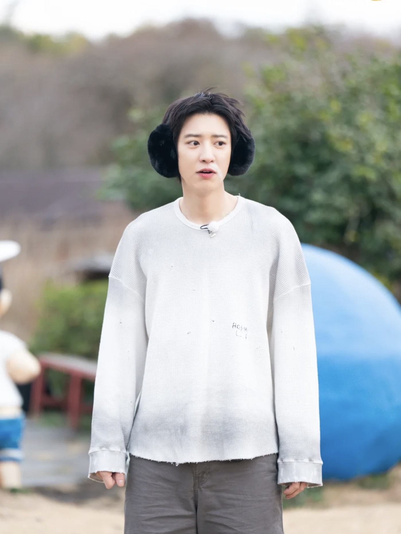 Hommless Heavy Waffle LS T-Shirt Dirty White 착용 스타일