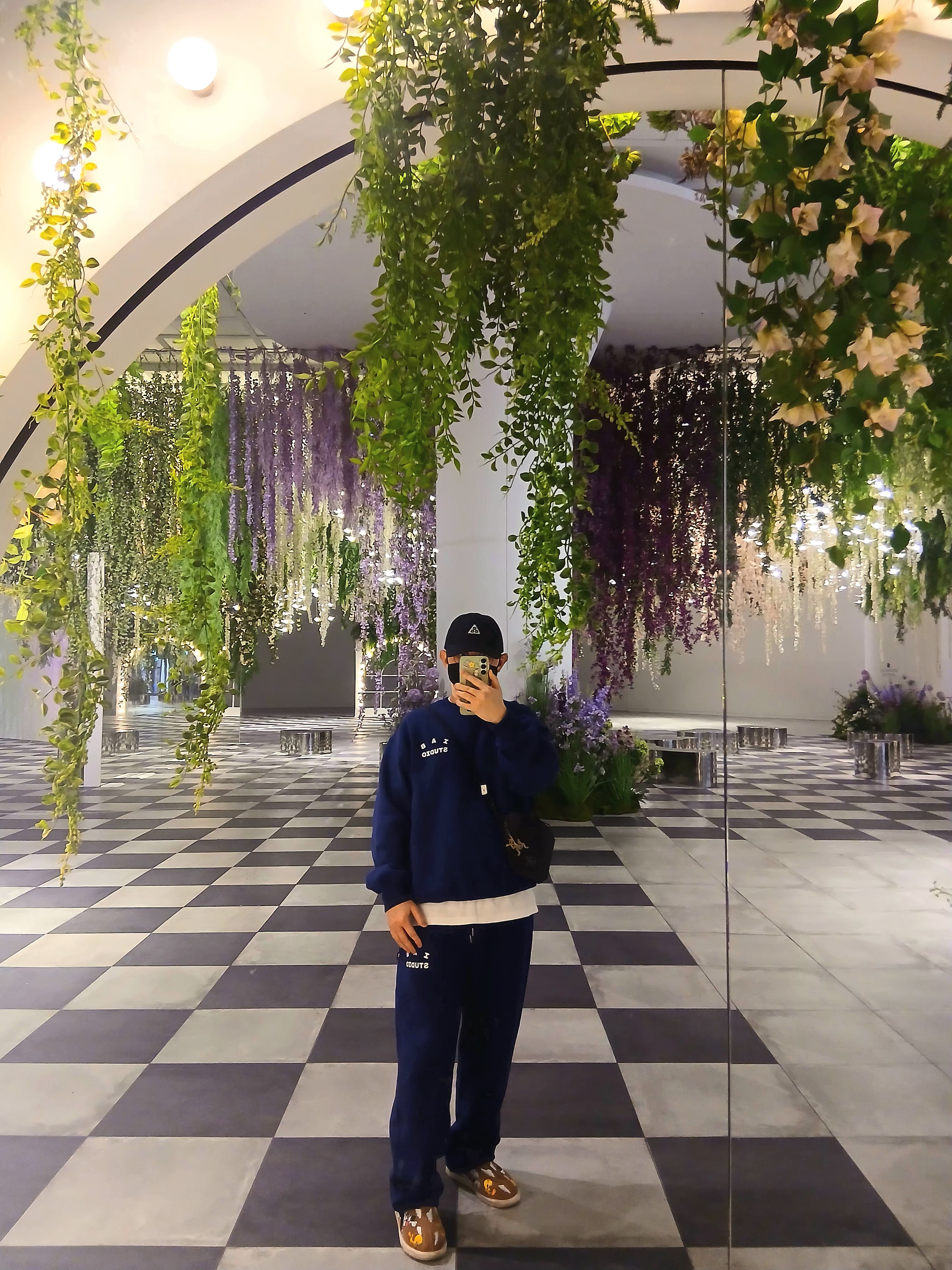 Nike ACG Club Unstructured Cap Black, IAB Studio IAB Original Sweatshirt Navy 착용 스타일 - 1