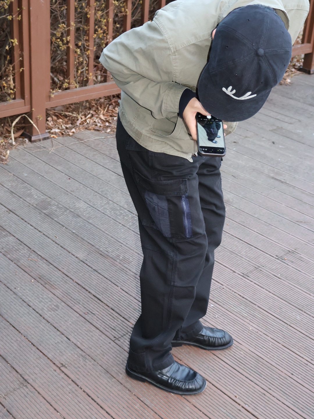 CHOWOO Vintage Washed Downfall Cap Washed Black, CHOWOO Vintage Washed 5 Pockets Work Jacket Washed Khaki 착용 스타일 - 3