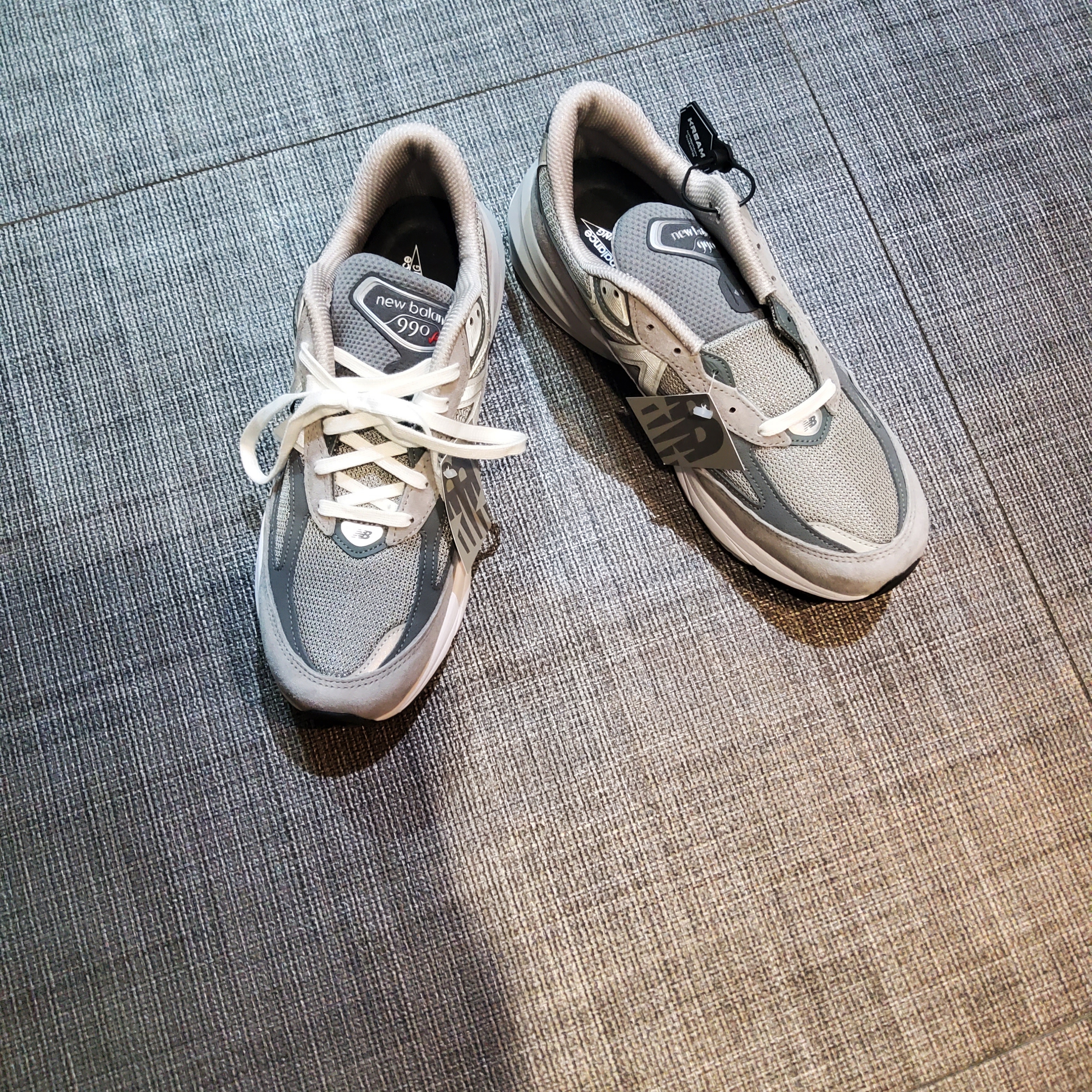 New Balance 990v6 Made in USA Grey - D Standard 착용 스타일