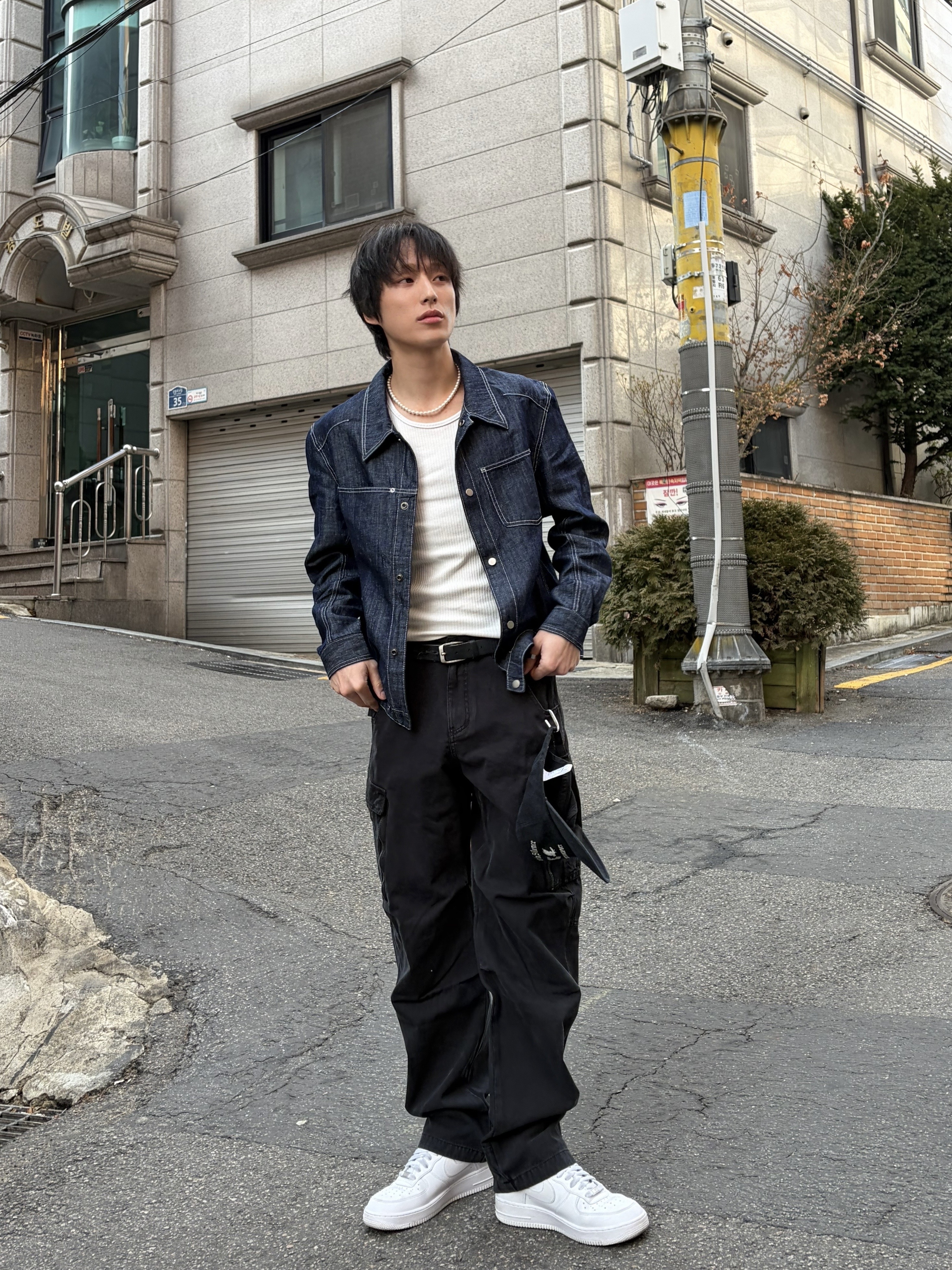 CHOWOO Linen Engineered Jacket Indigo, CHOWOO Mixed Fabric m65 Pants Washed Black 착용 스타일 - 1